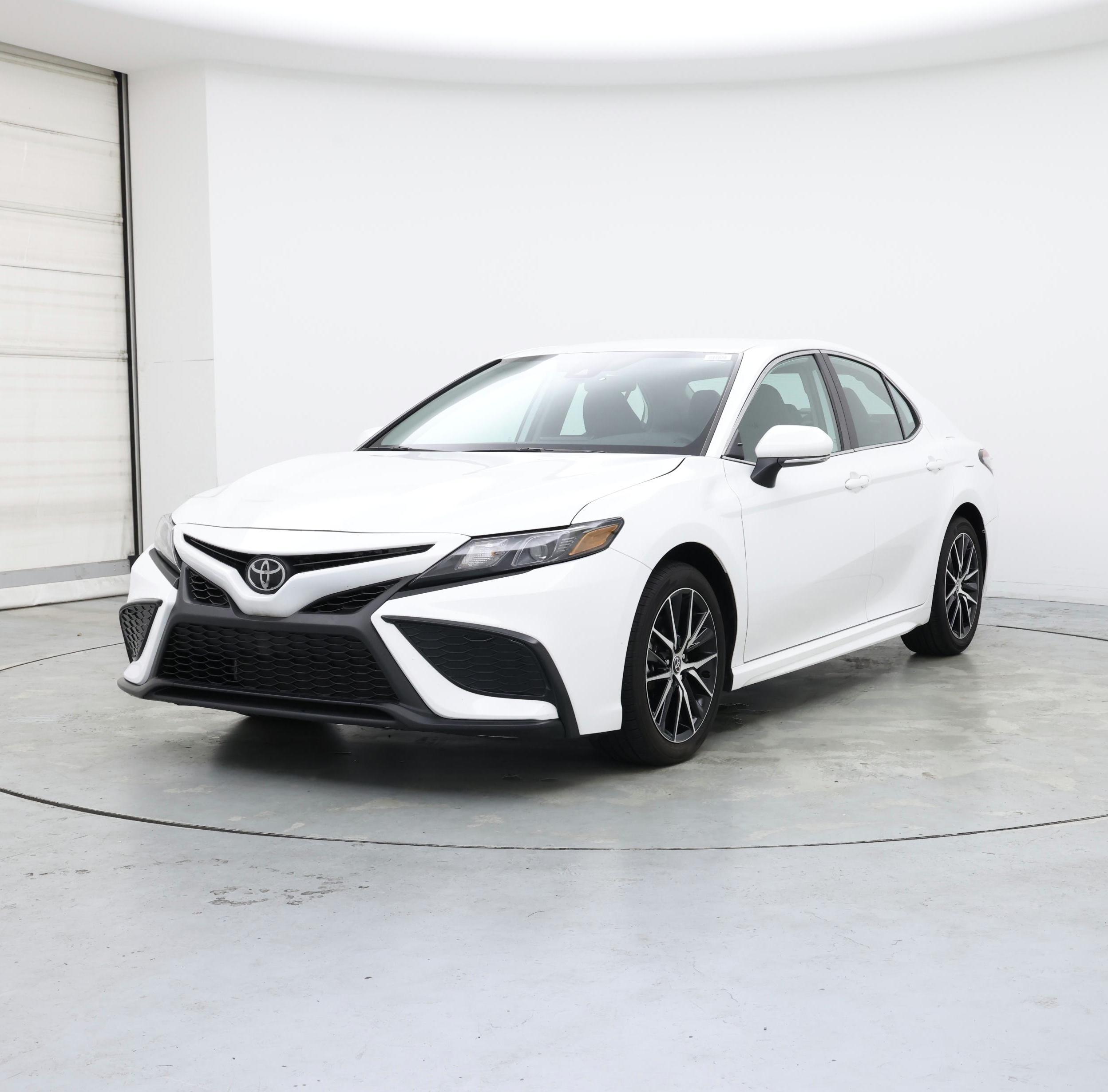 Thumbnail: 2023 Toyota Camry - 4