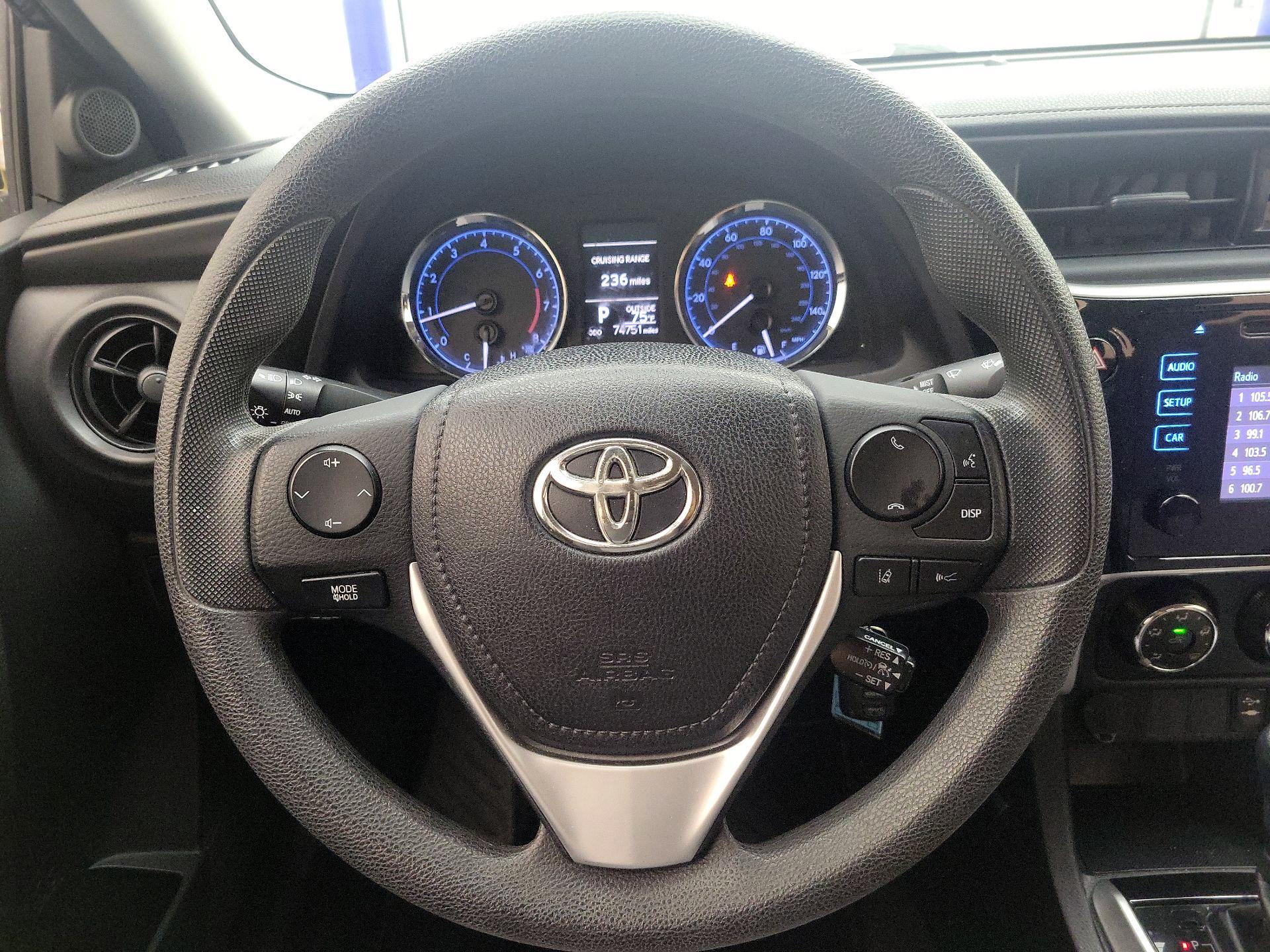 Thumbnail: 2018 Toyota Corolla - 10