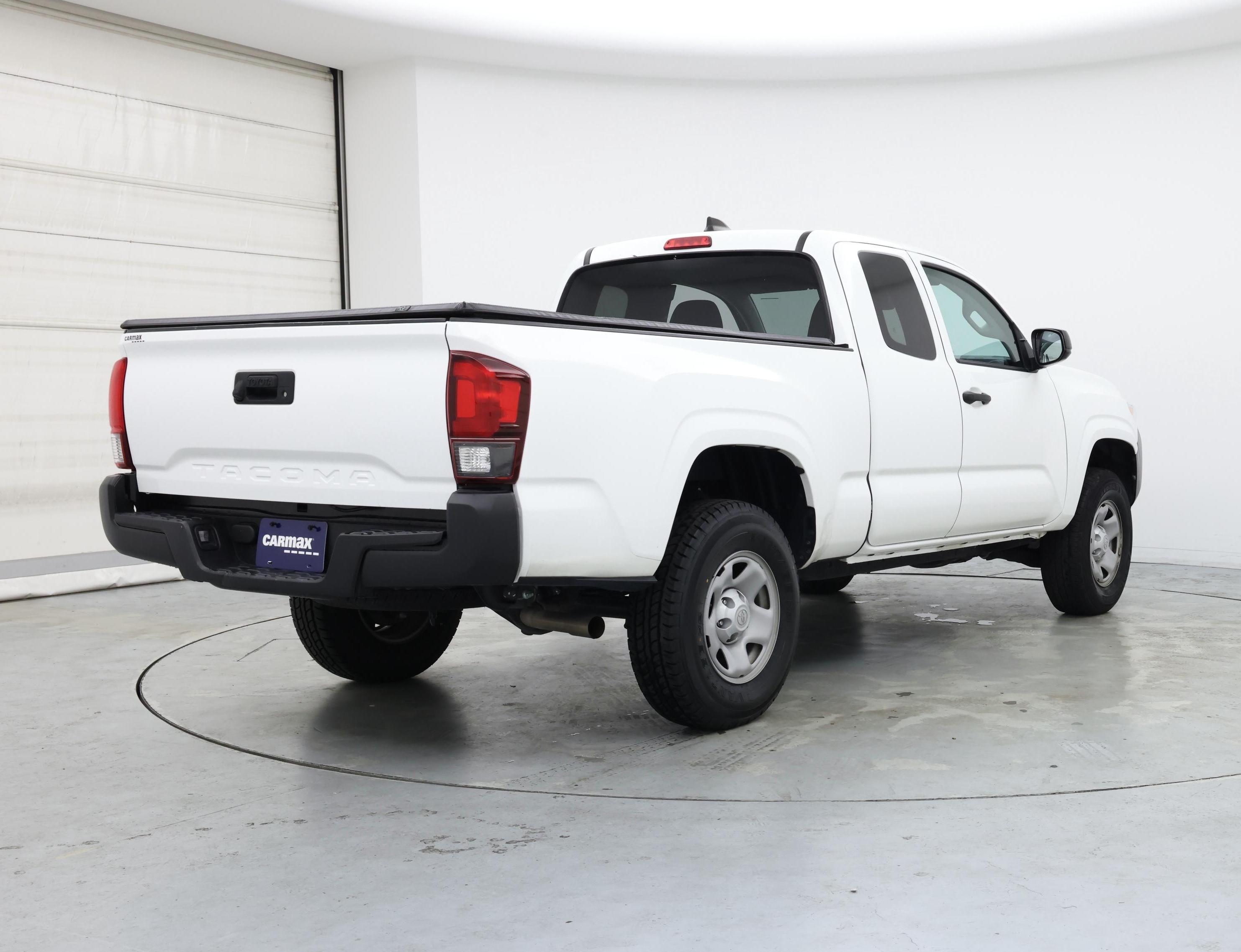 Thumbnail: 2022 Toyota Tacoma - 8