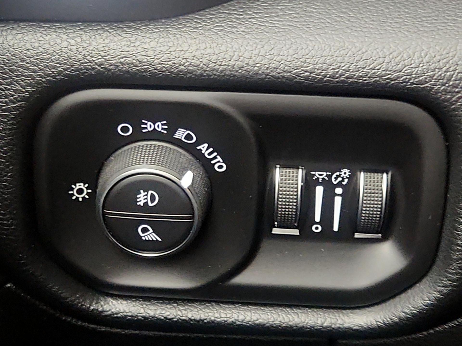 Thumbnail: 2021 RAM 1500 - 13