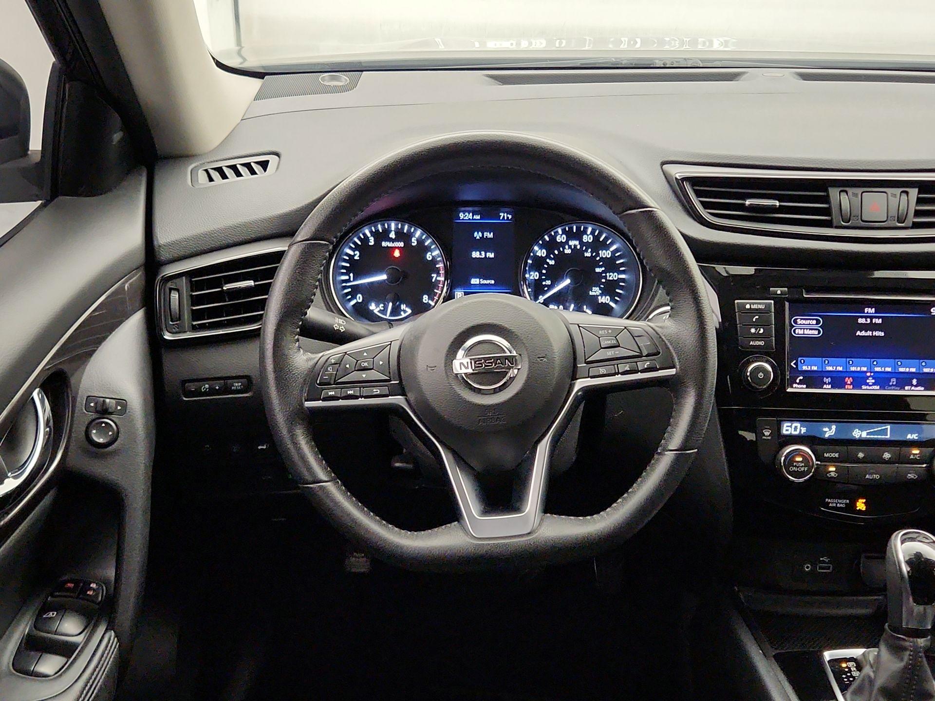 Thumbnail: 2019 Nissan Rogue - 10