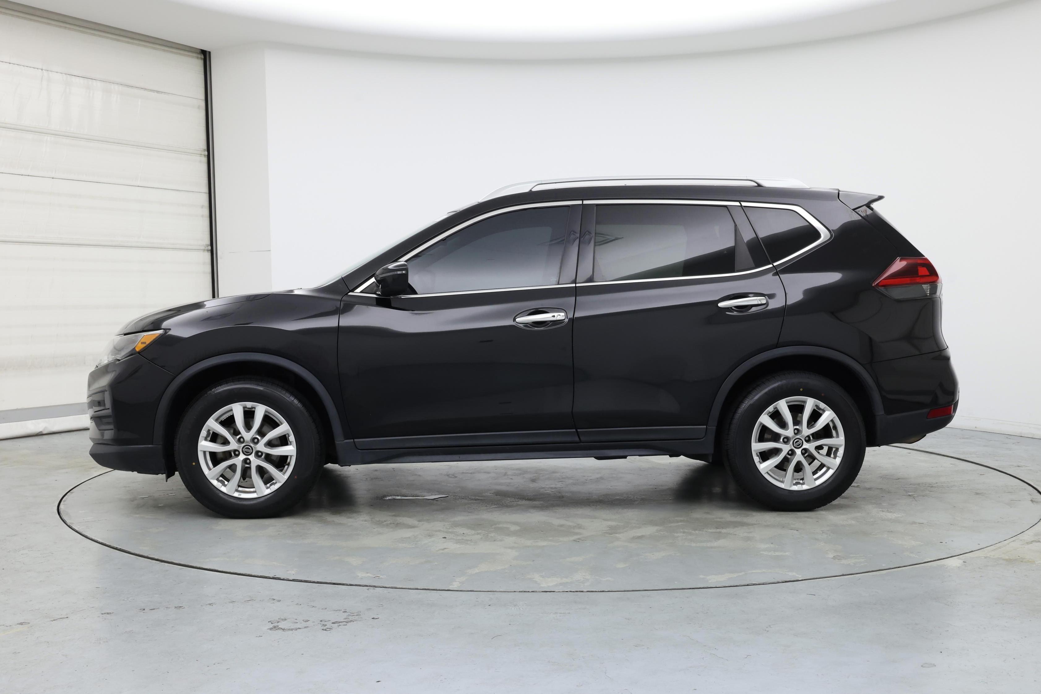 Thumbnail: 2019 Nissan Rogue - 3