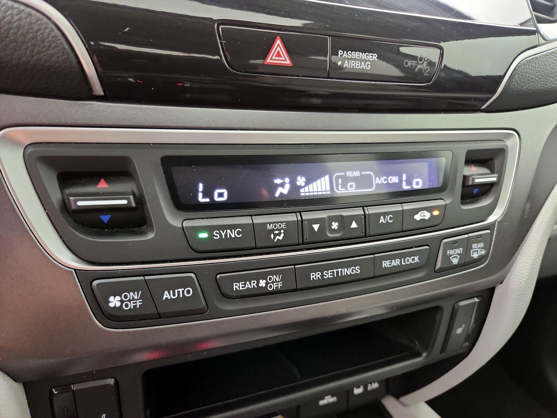 Thumbnail: 2021 Honda Pilot - 16
