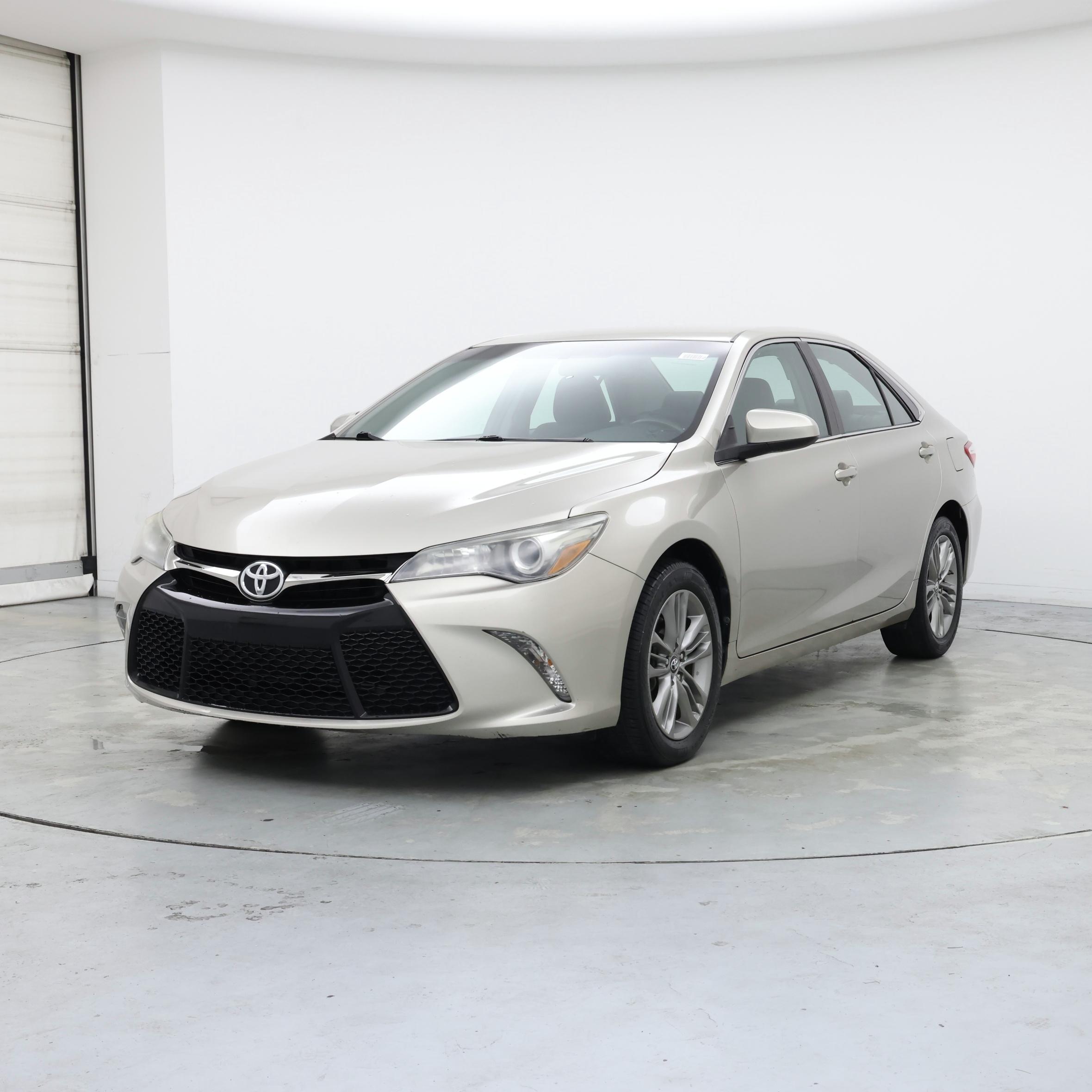 Thumbnail: 2017 Toyota Camry - 4