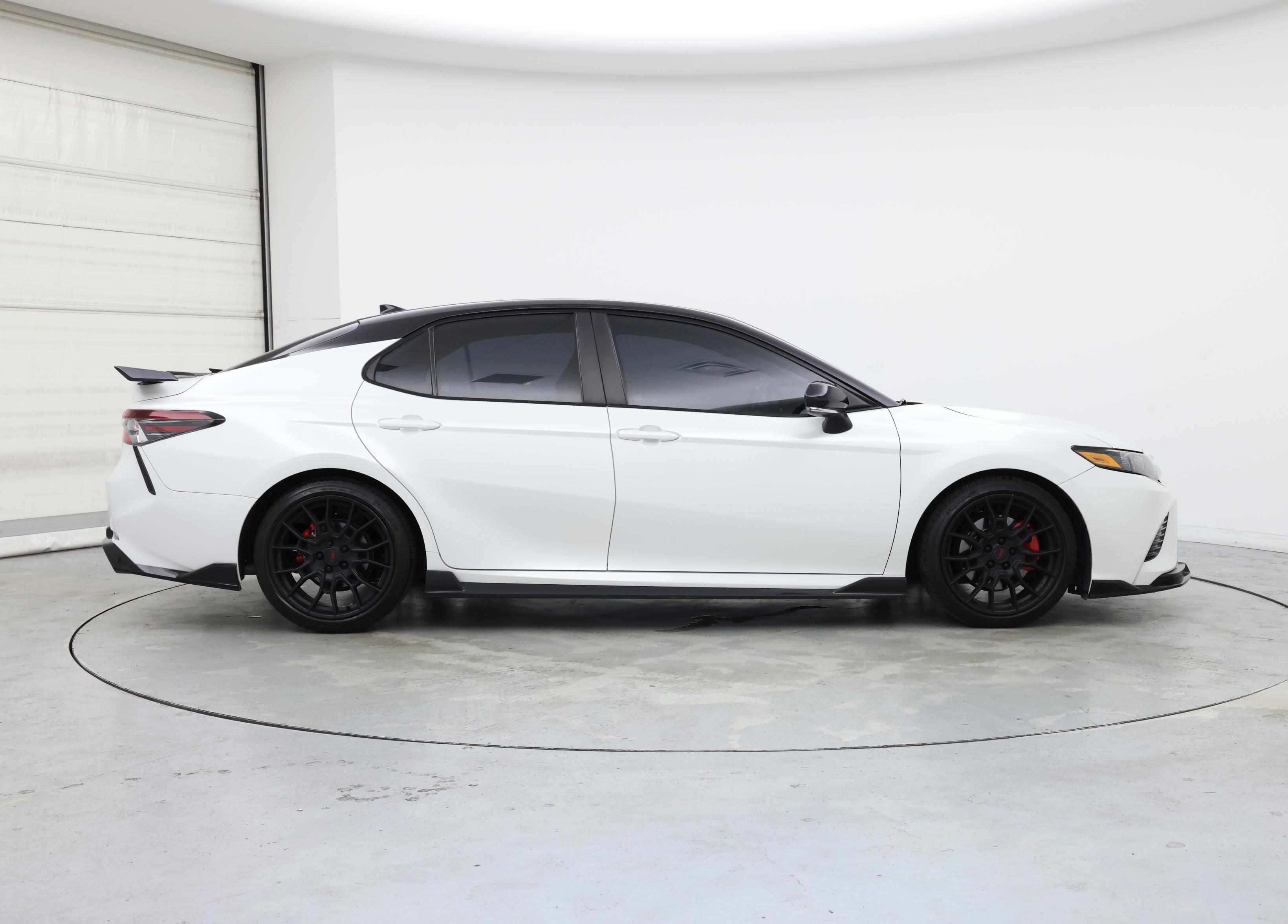 Thumbnail: 2022 Toyota Camry - 7