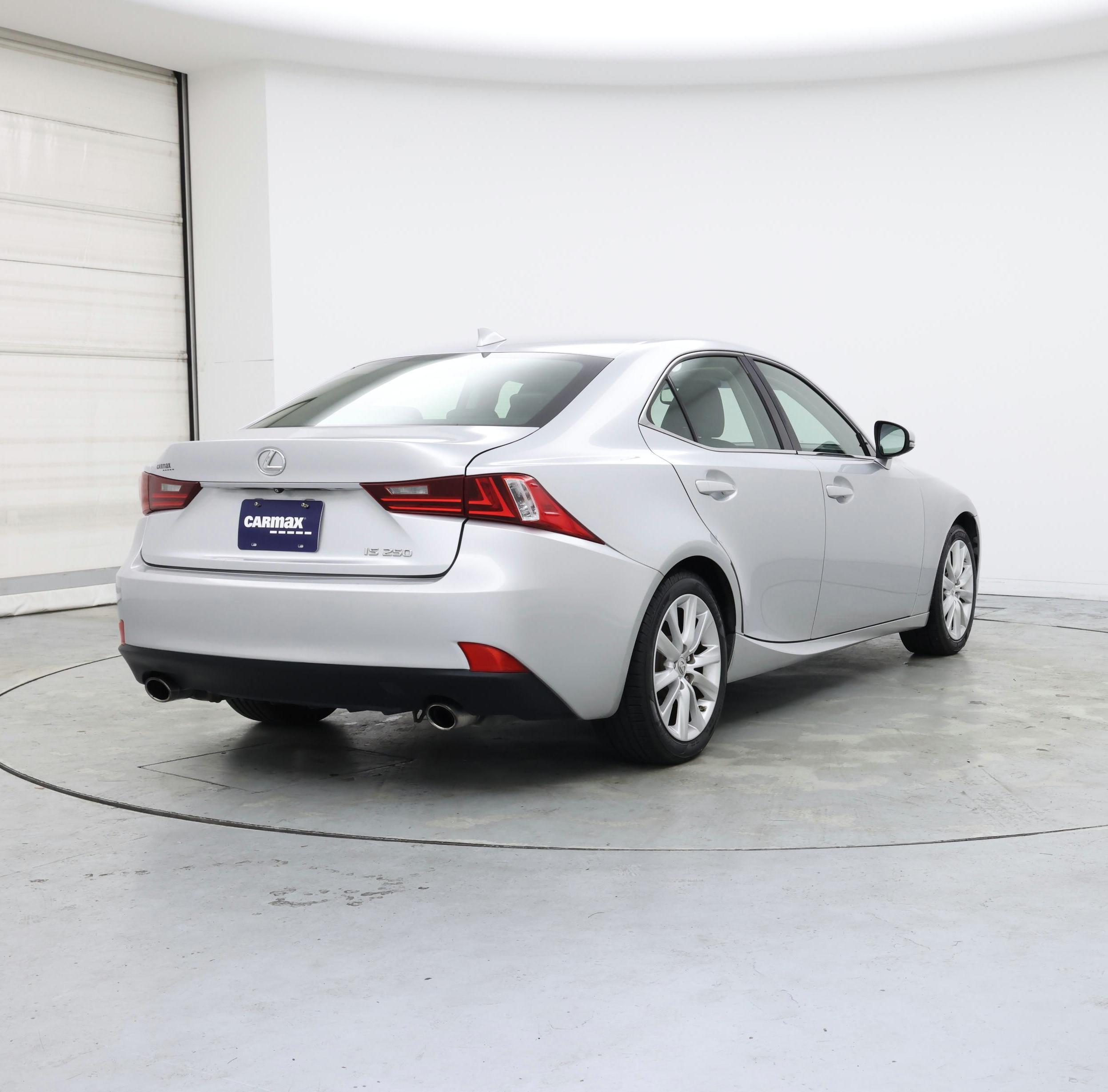 Thumbnail: 2015 Lexus IS - 8
