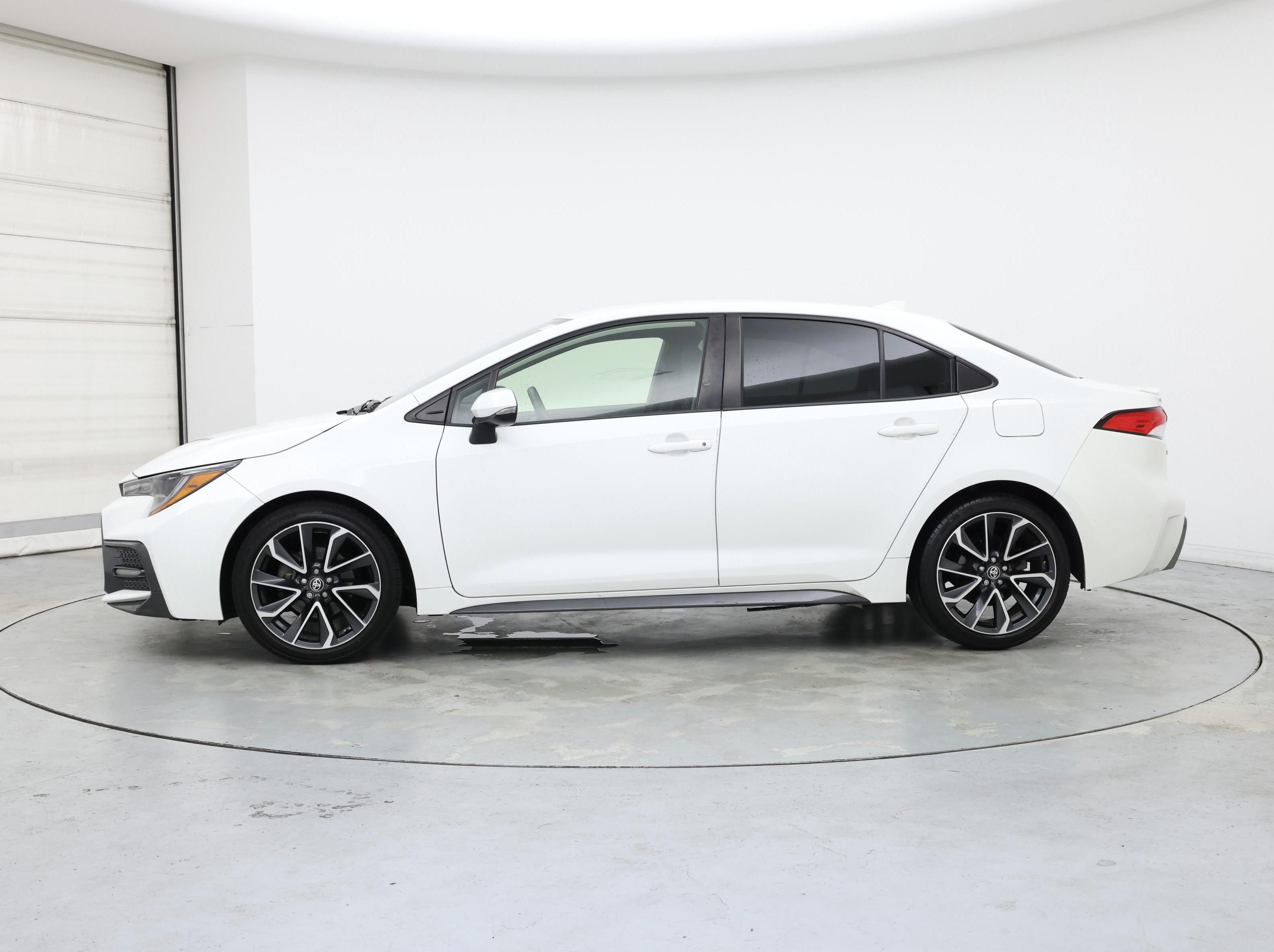 Thumbnail: 2021 Toyota Corolla - 3