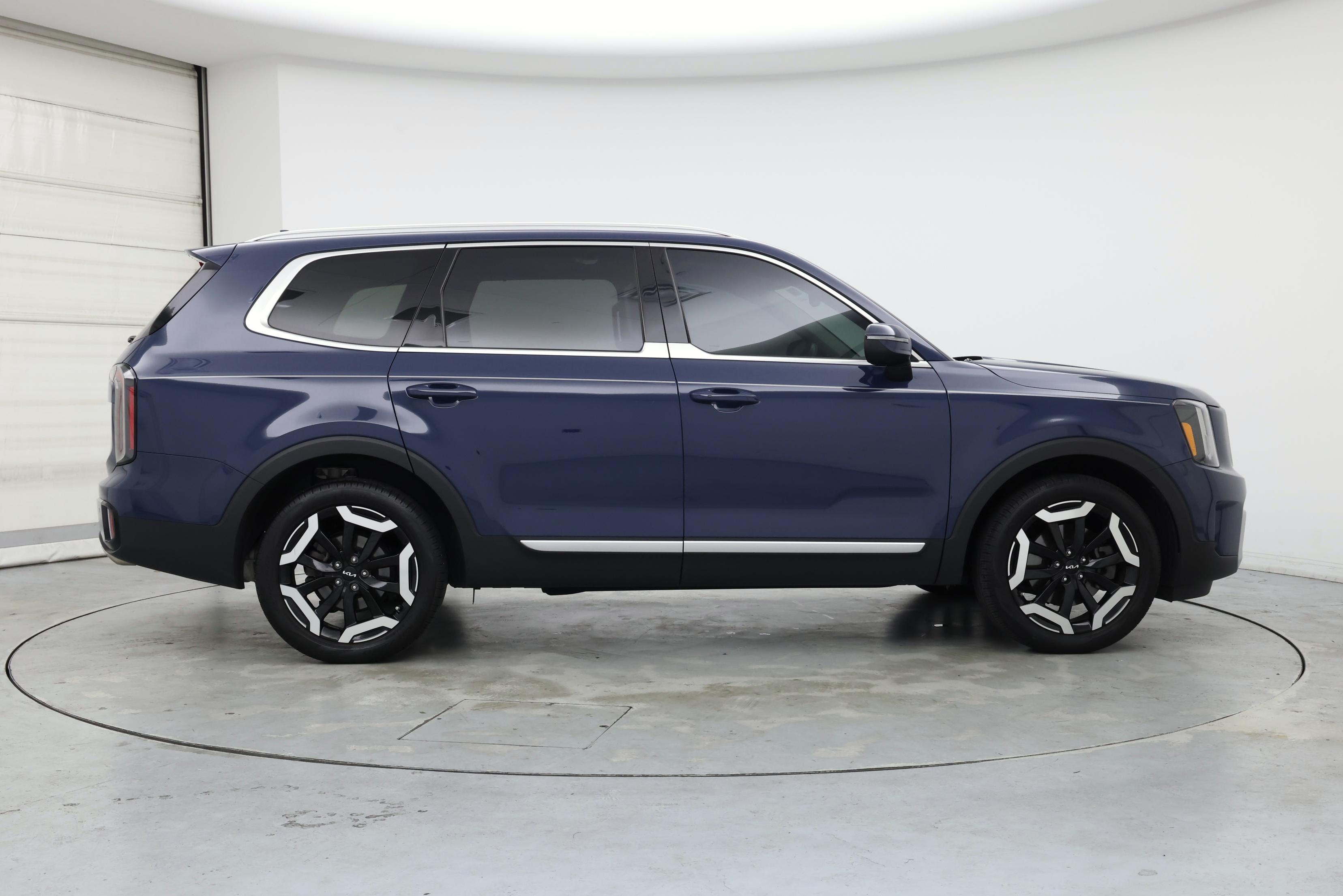Thumbnail: 2023 Kia Telluride - 7