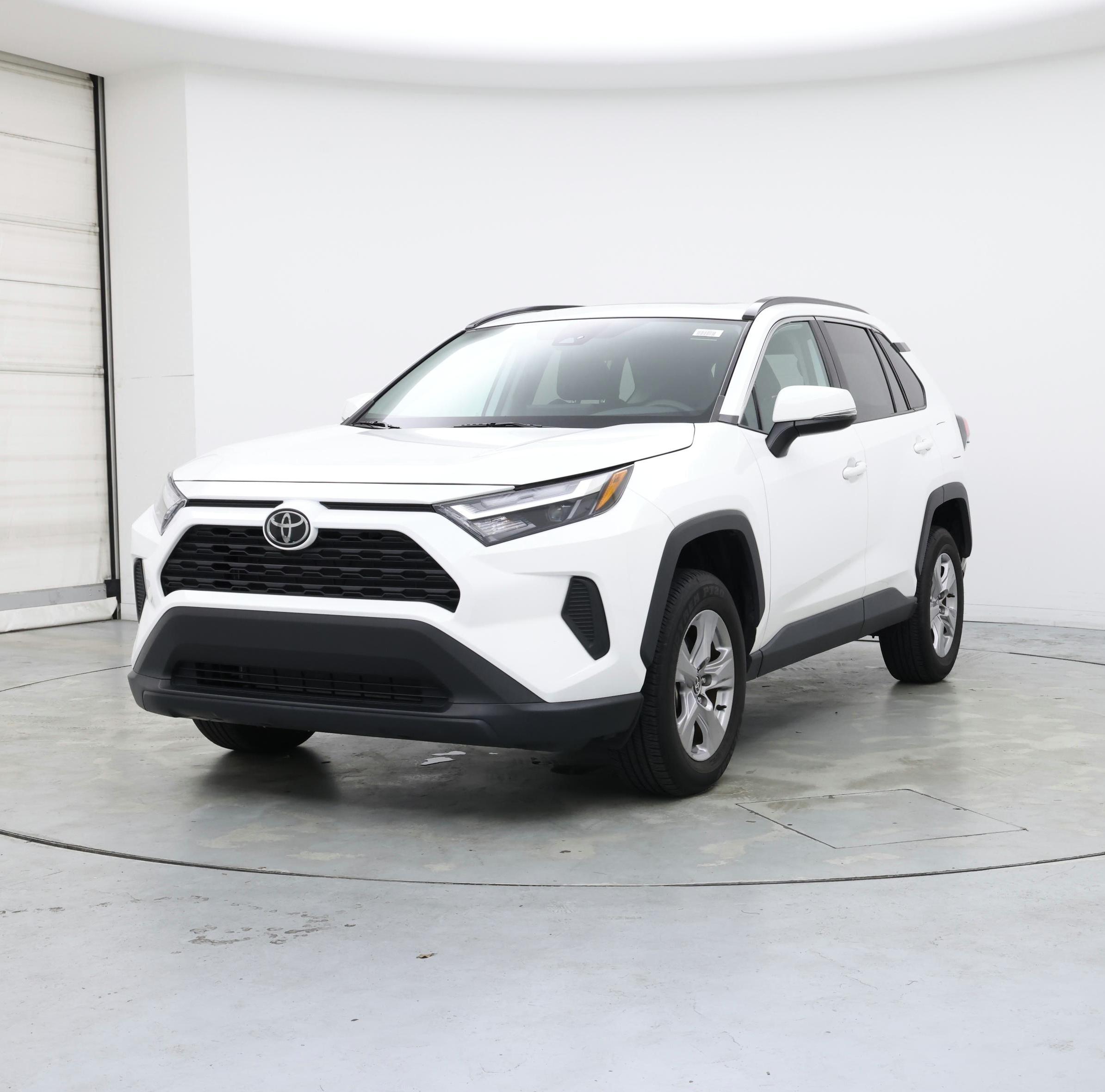 Thumbnail: 2022 Toyota RAV4 - 4
