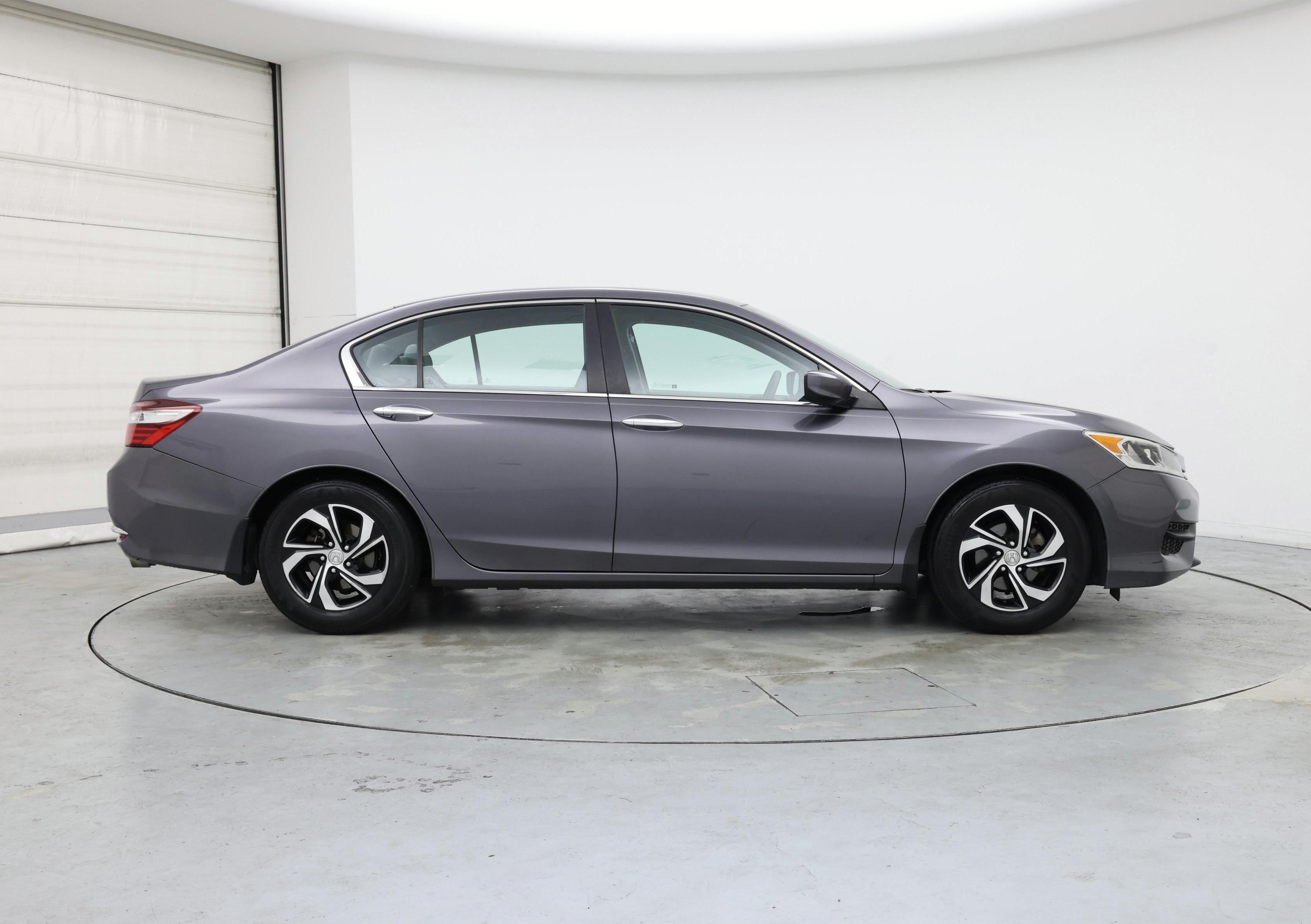 Thumbnail: 2017 Honda Accord - 7