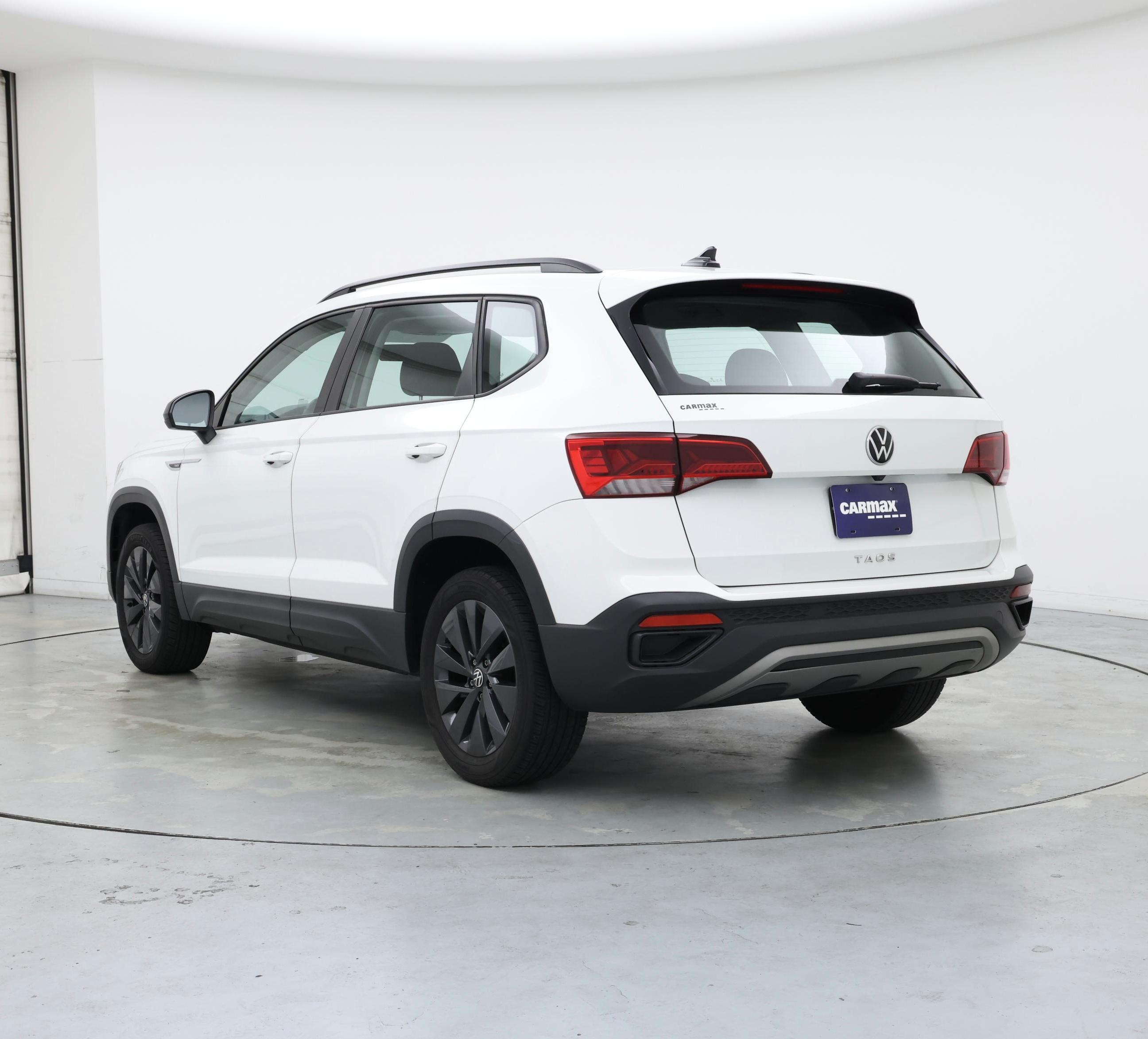 Thumbnail: 2022 Volkswagen Taos - 2