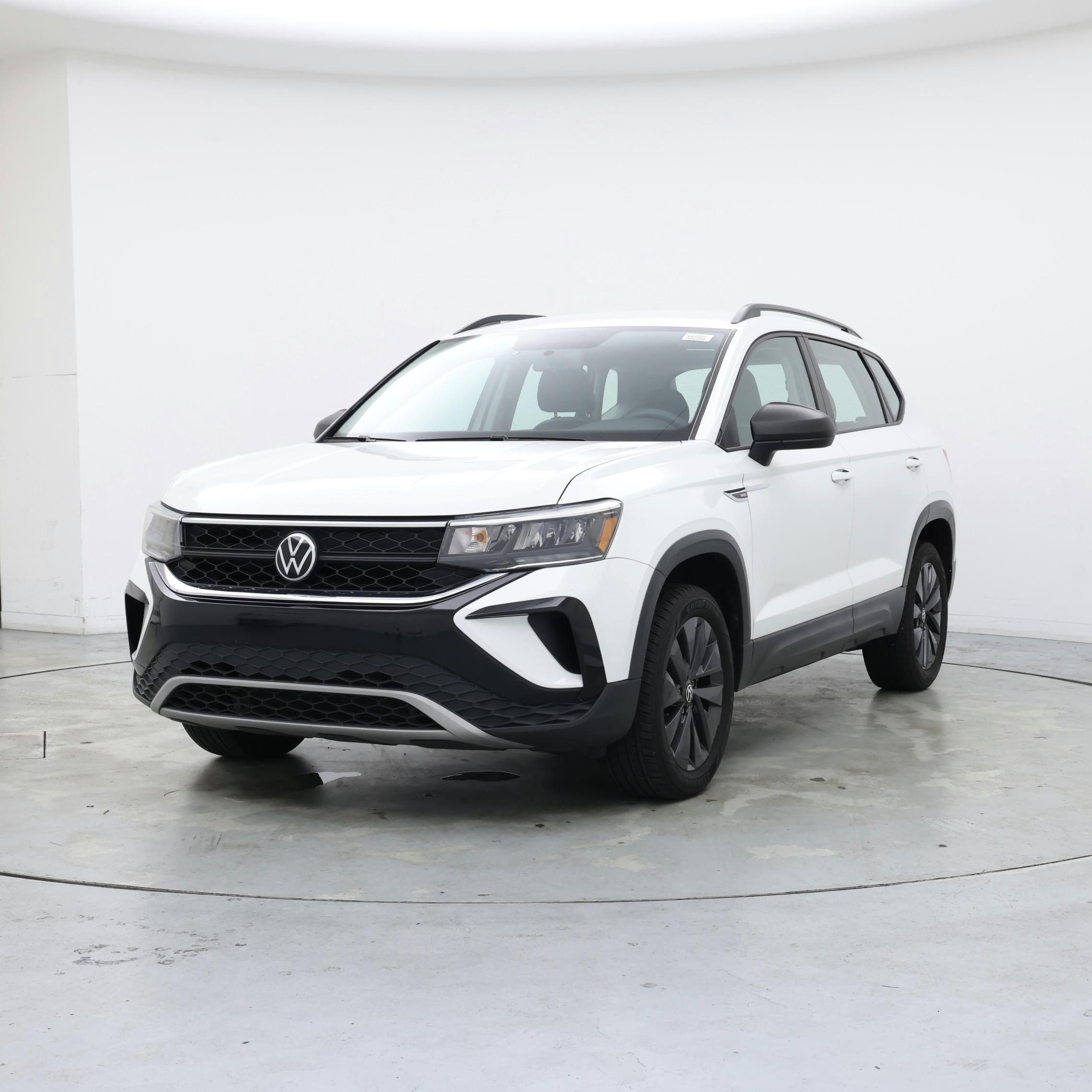 Thumbnail: 2022 Volkswagen Taos - 4