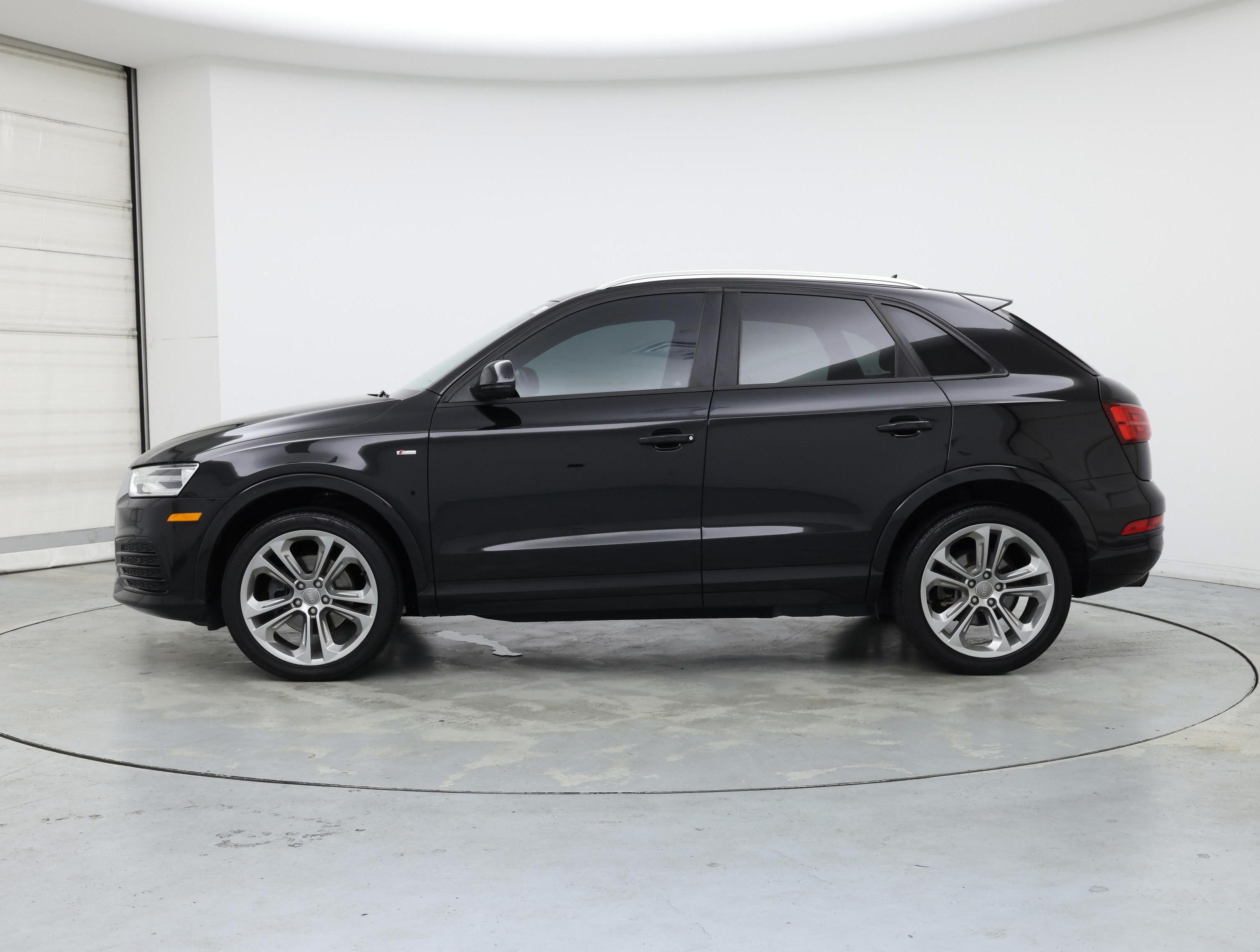 Thumbnail: 2018 Audi Q3 - 3