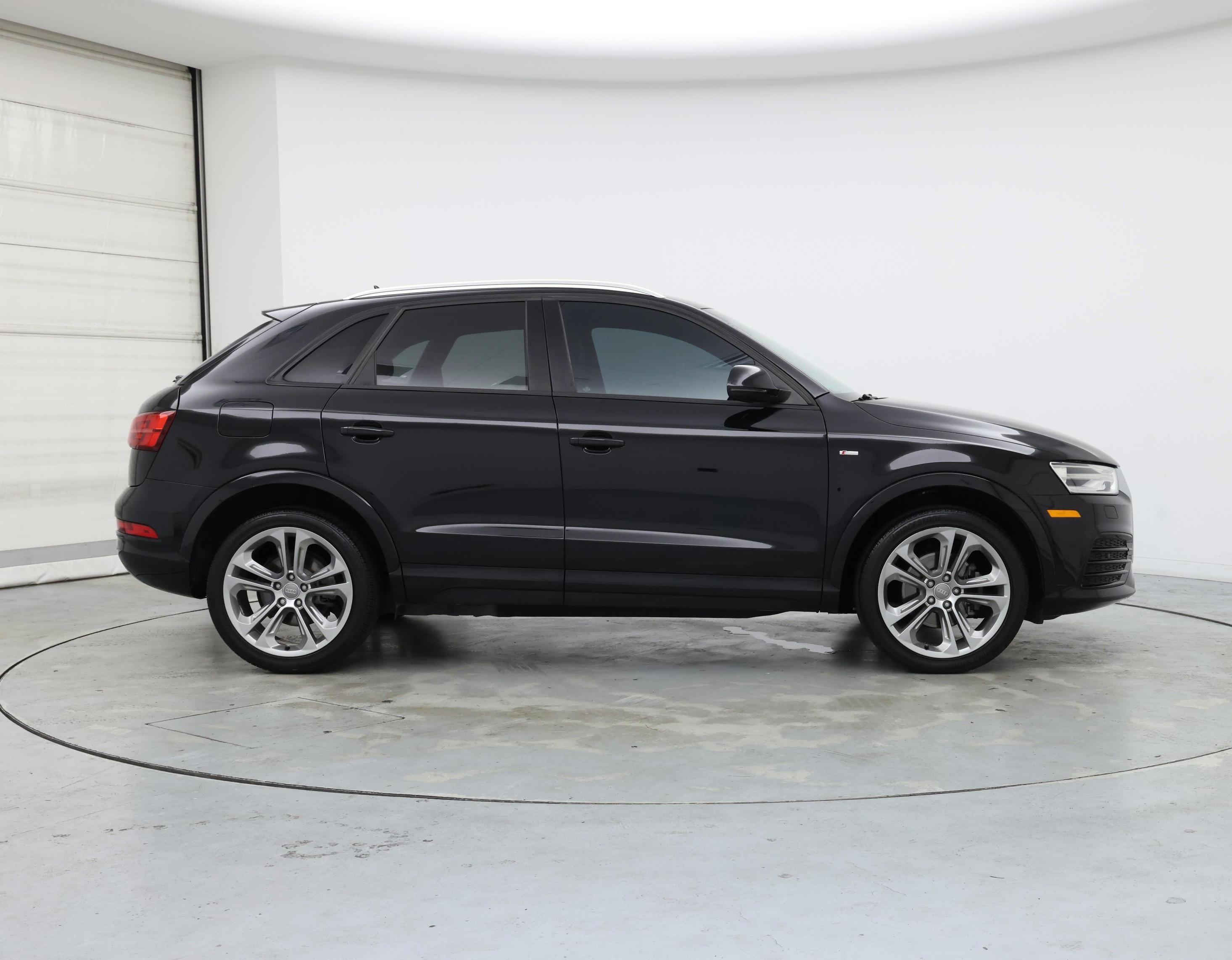 Thumbnail: 2018 Audi Q3 - 7