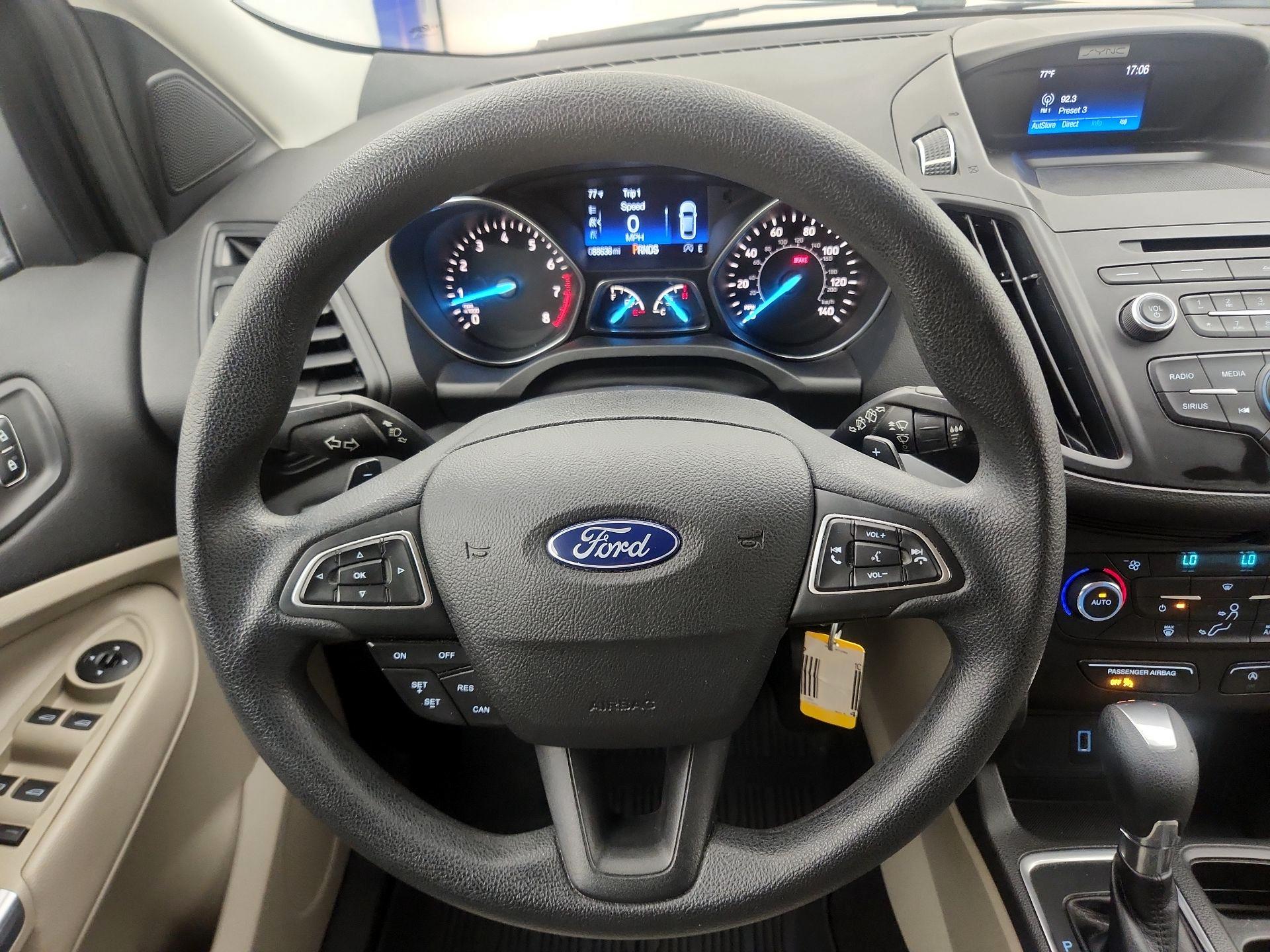 Thumbnail: 2017 Ford Escape - 10