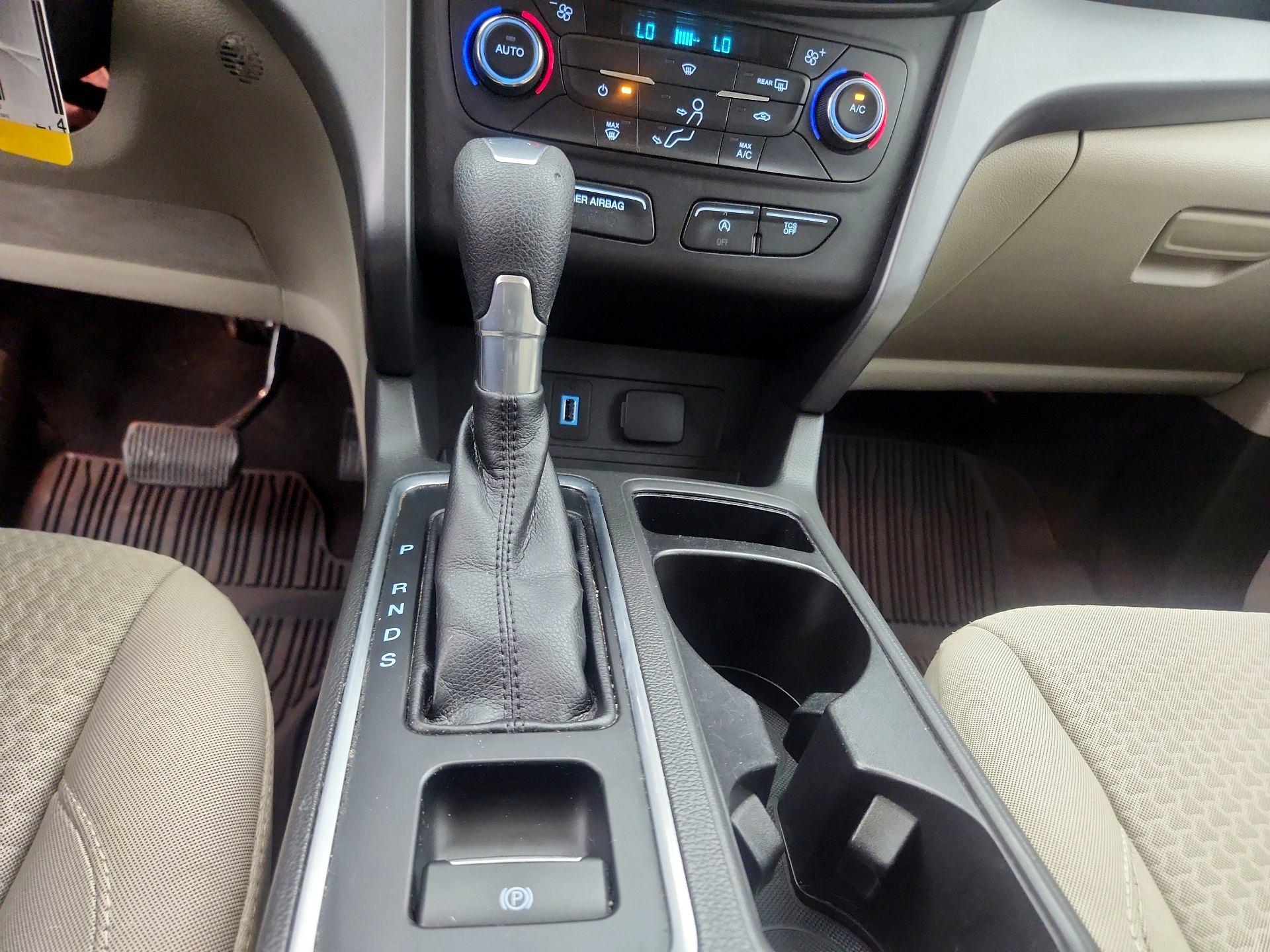 Thumbnail: 2017 Ford Escape - 17