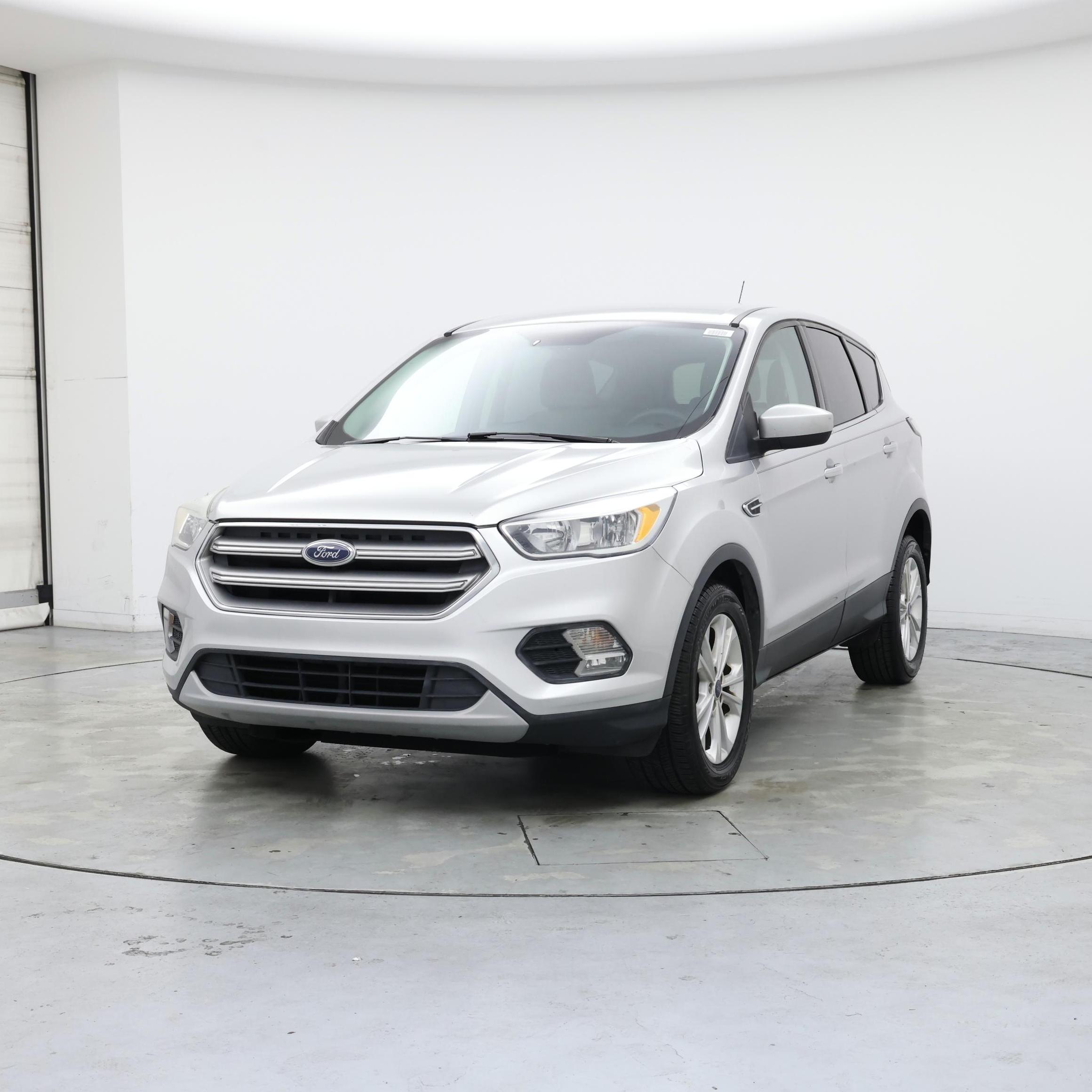 Thumbnail: 2017 Ford Escape - 4