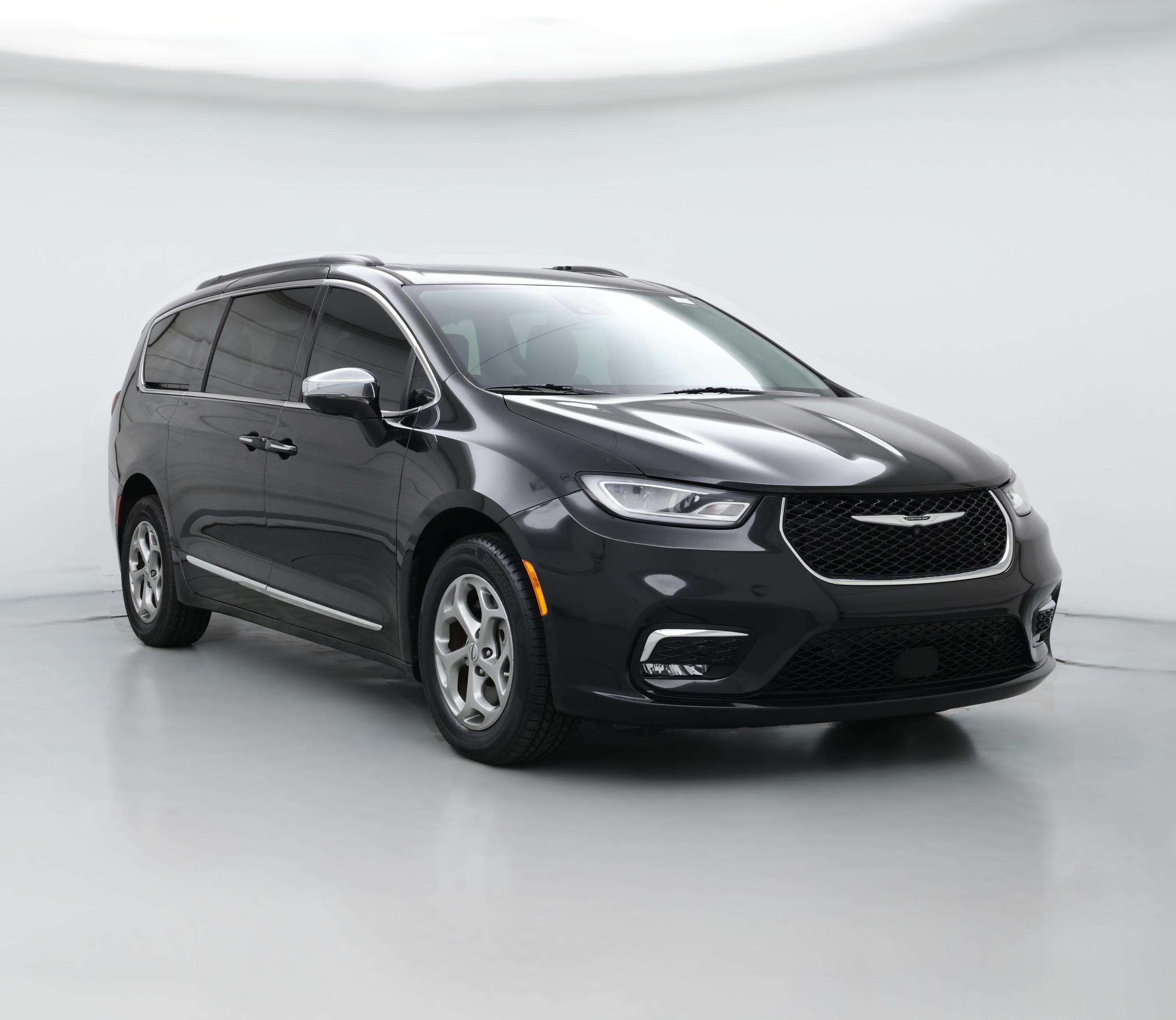 Thumbnail: 2022 Chrysler Pacifica - 1