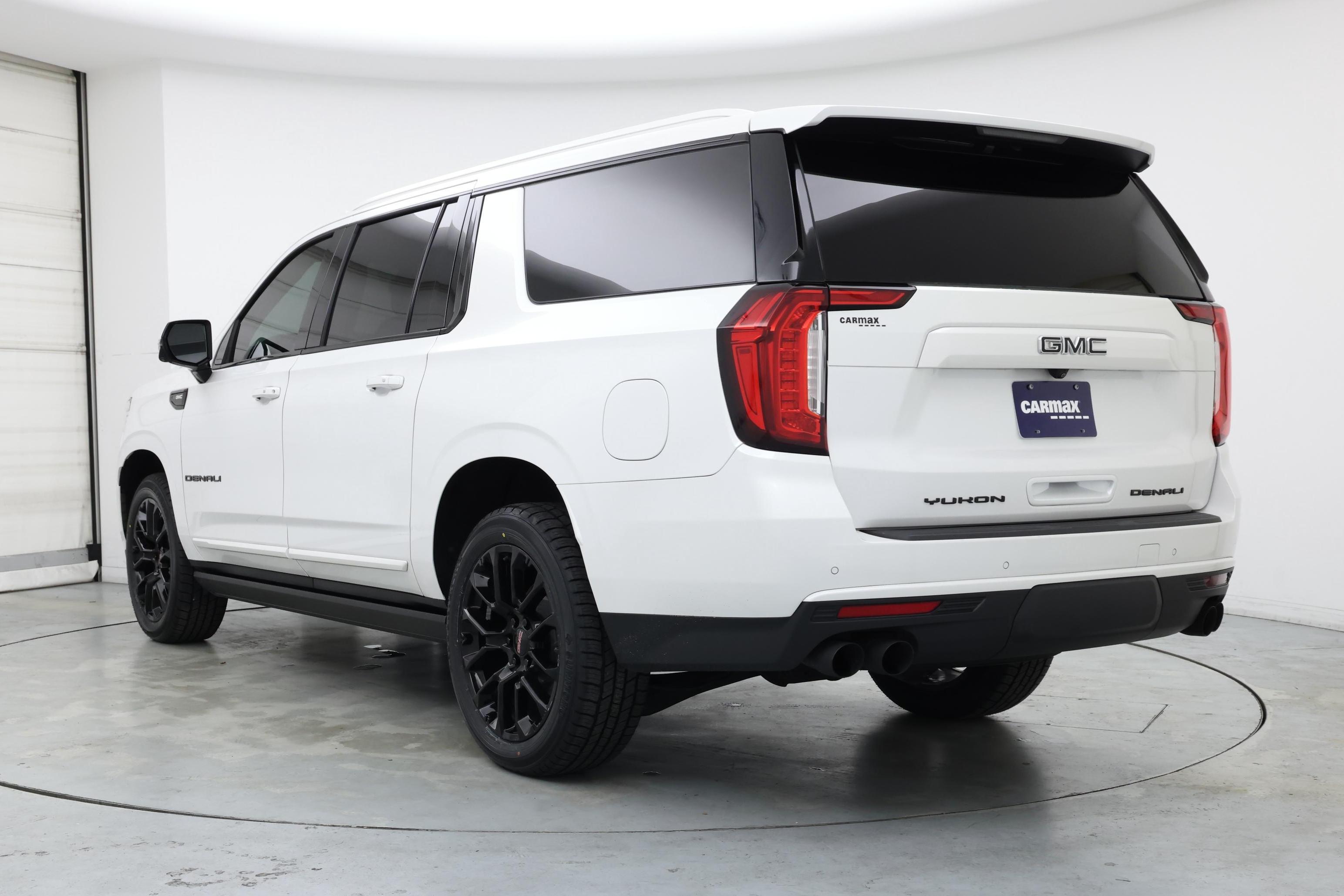 Thumbnail: 2022 GMC Yukon XL - 2