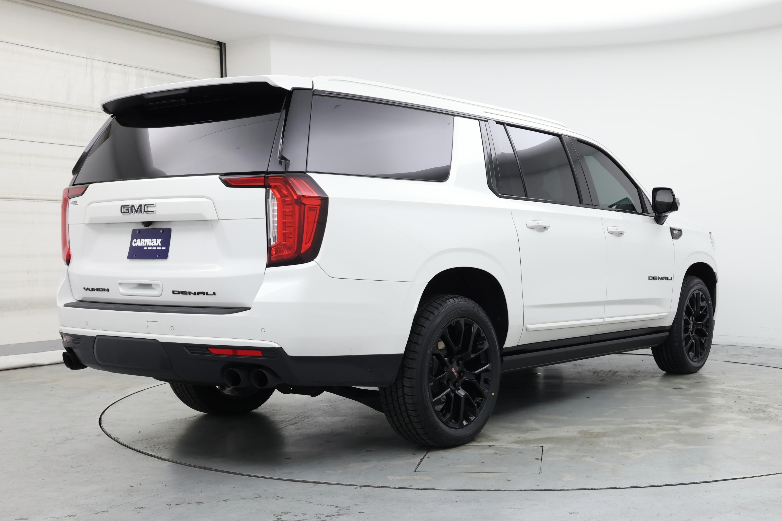 Thumbnail: 2022 GMC Yukon XL - 8