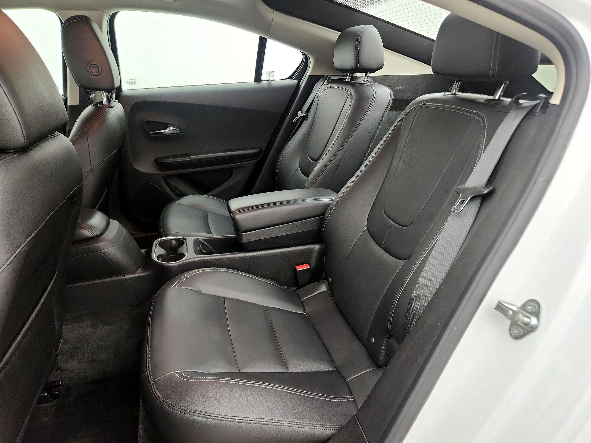 Thumbnail: 2015 Chevrolet Volt - 19