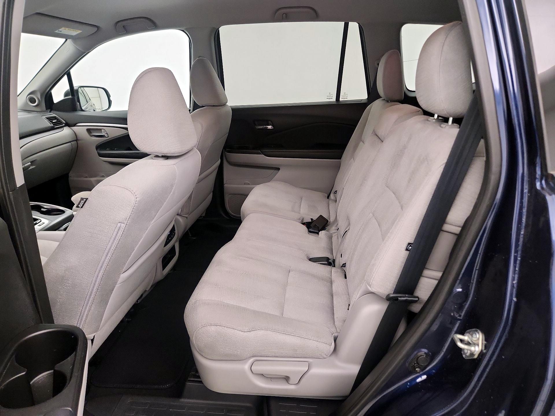 Thumbnail: 2018 Honda Pilot - 19