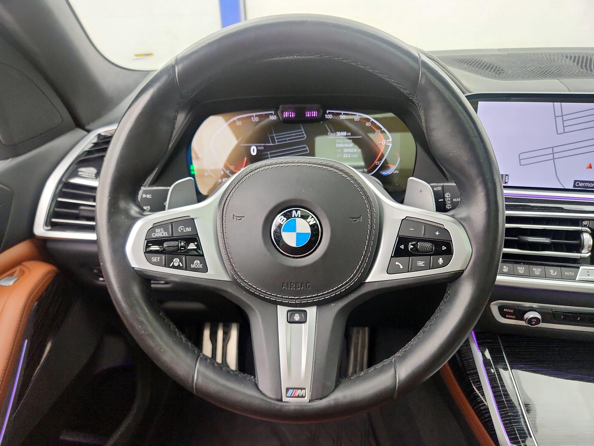Thumbnail: 2022 BMW X7 - 10