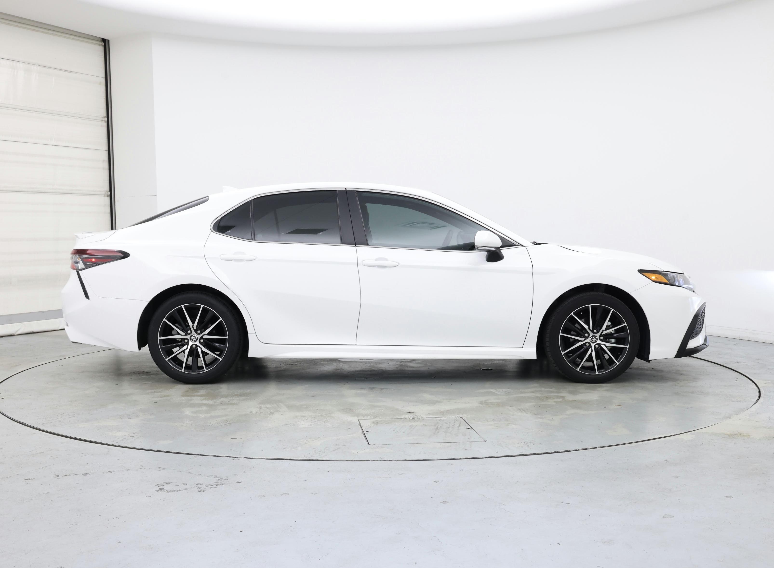 Thumbnail: 2024 Toyota Camry - 7