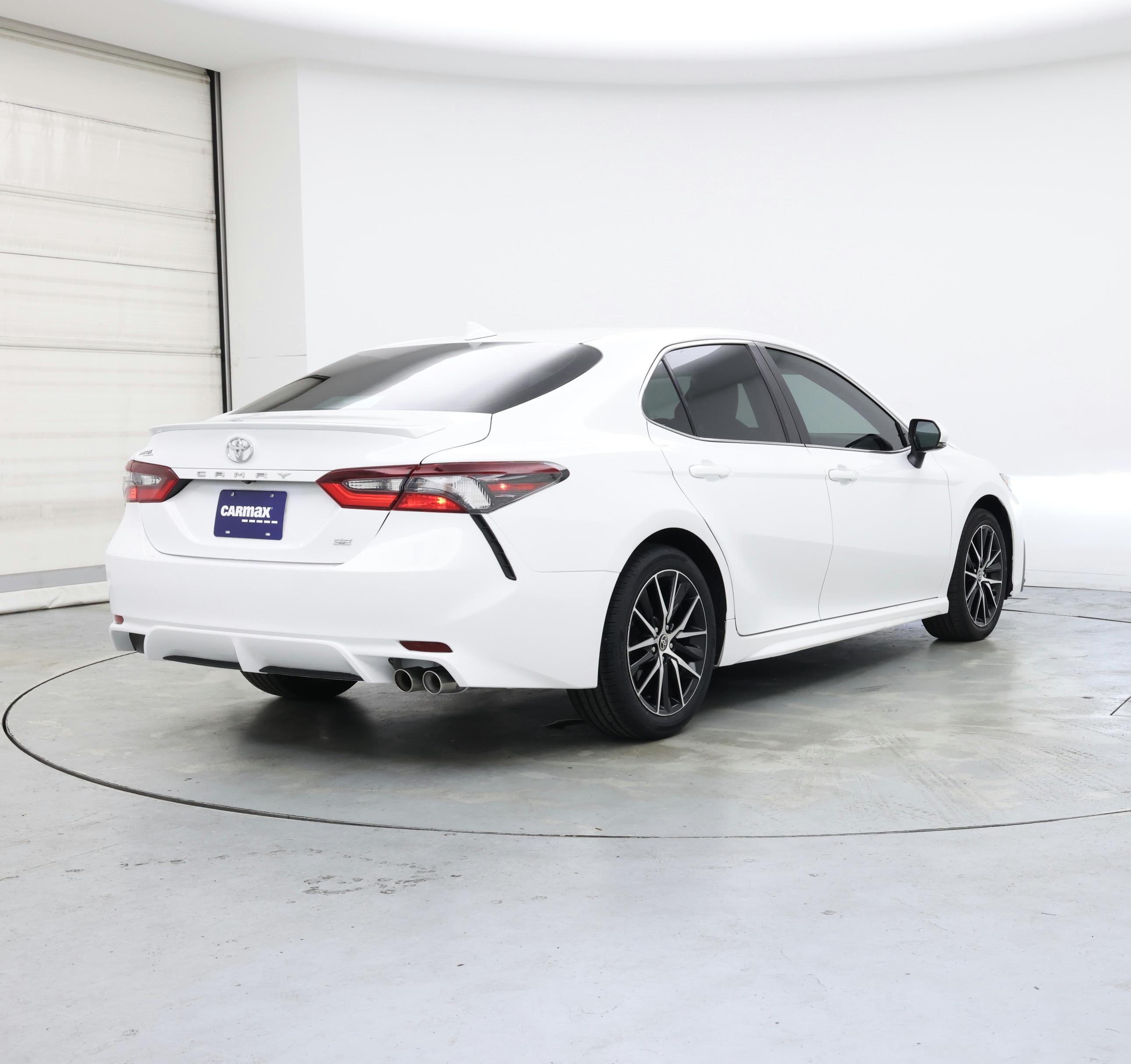 Thumbnail: 2024 Toyota Camry - 8