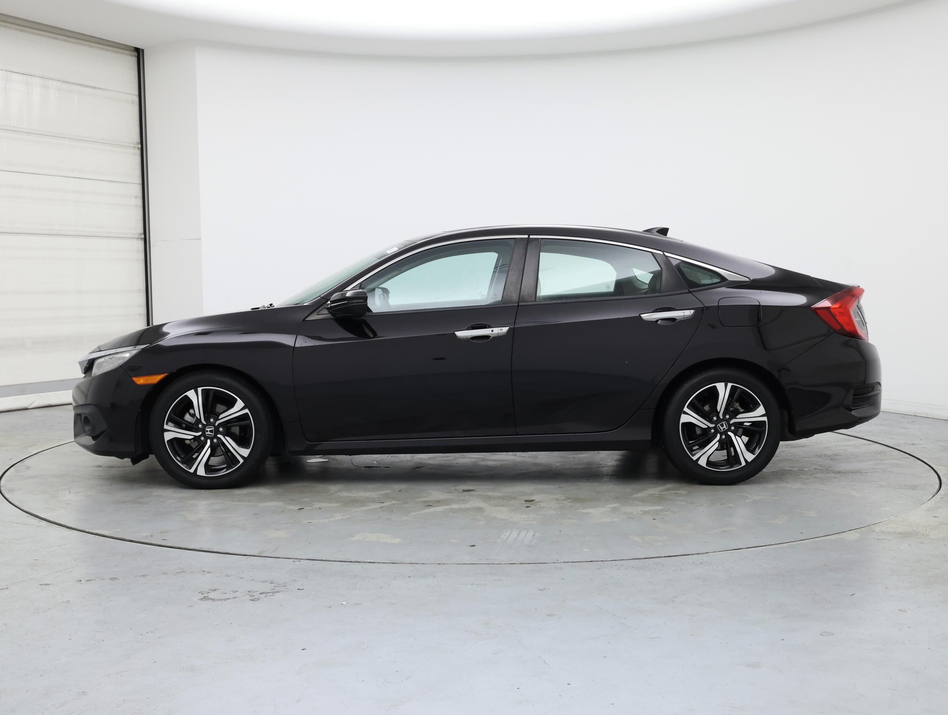 Thumbnail: 2016 Honda Civic - 3