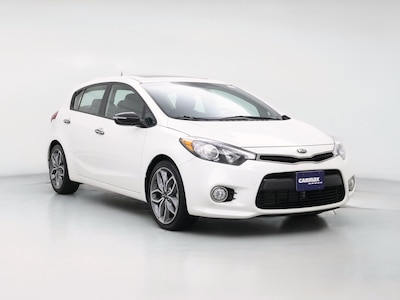 White 2016 Kia Forte5 SX