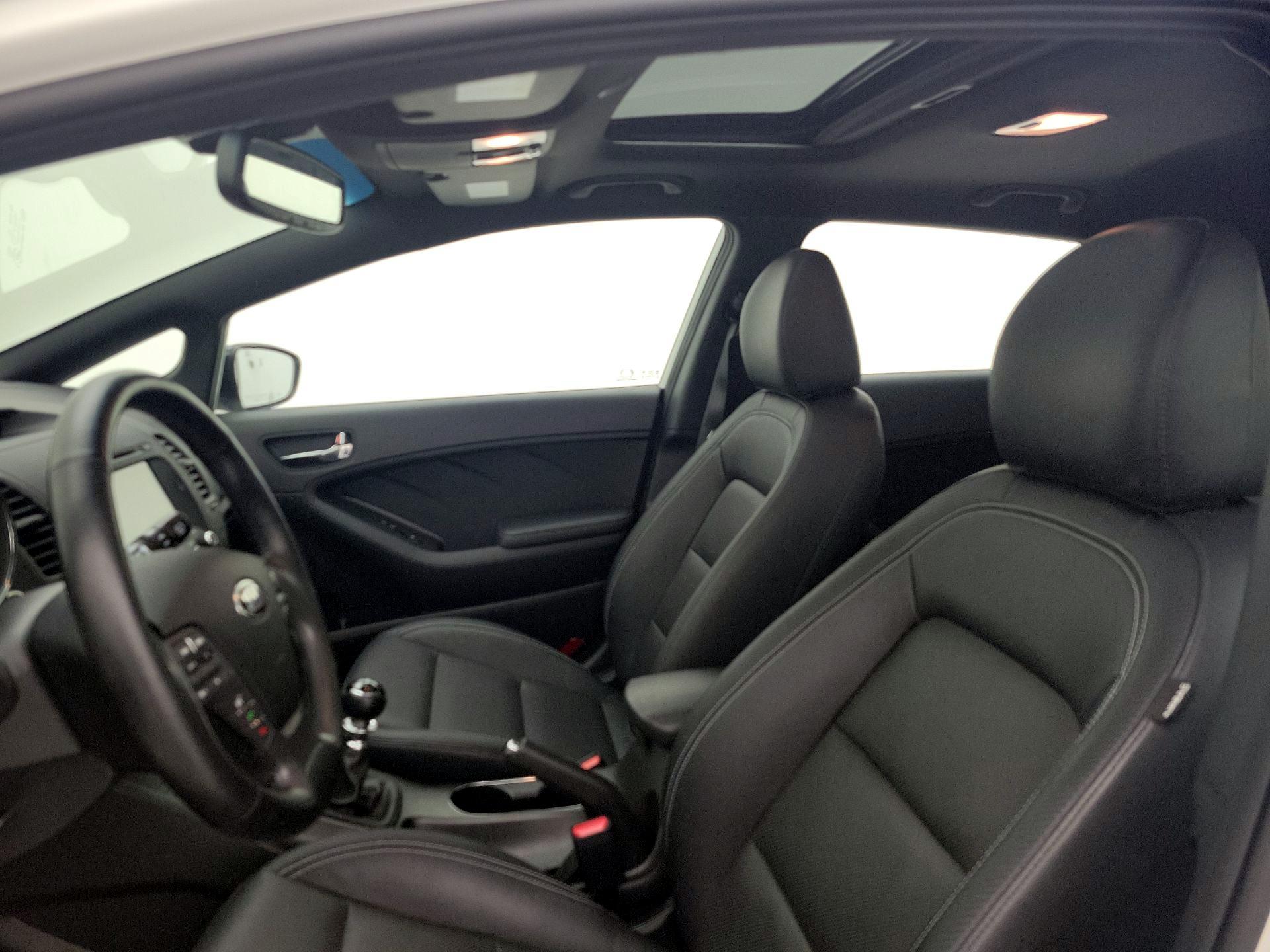 Thumbnail: 2016 Kia Forte - 20