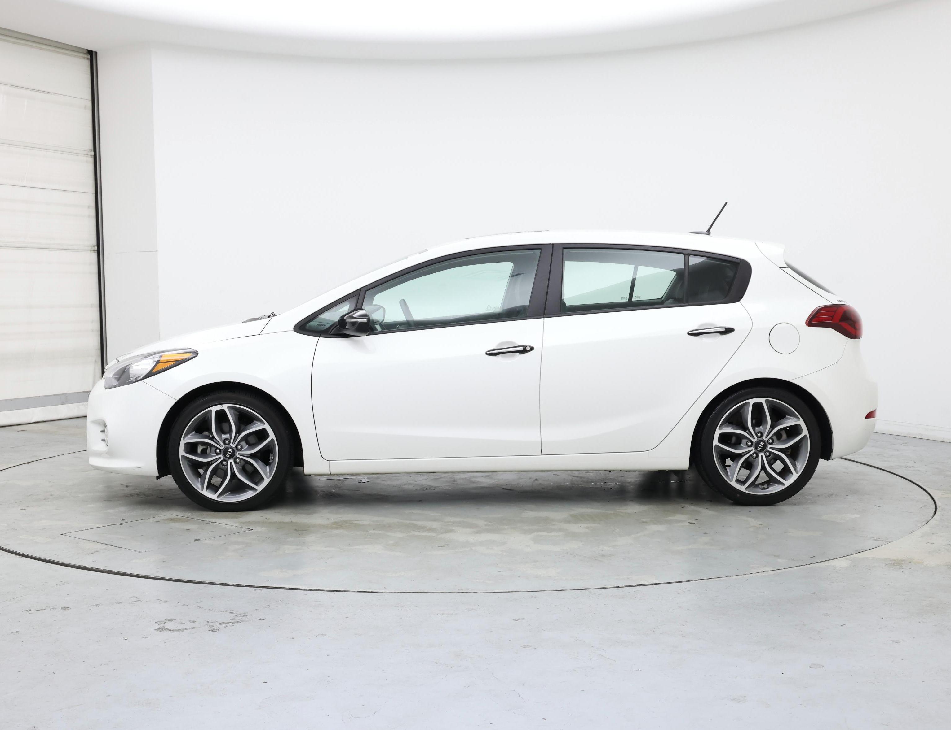 Thumbnail: 2016 Kia Forte - 3
