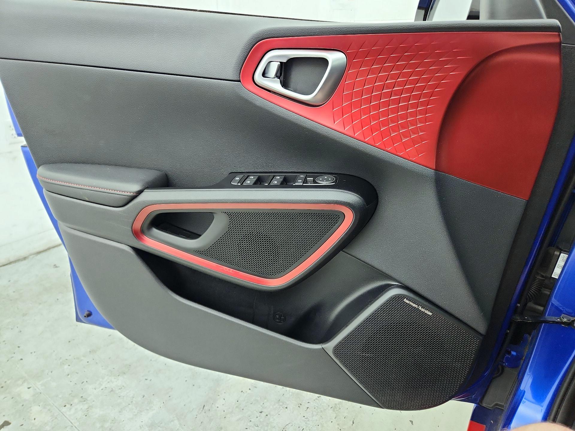 Thumbnail: 2020 Kia Soul - 12