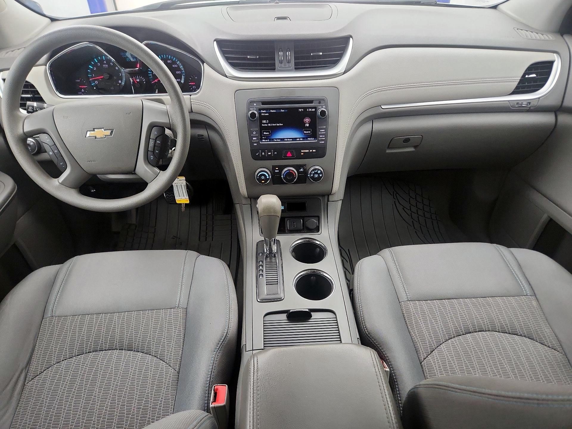 Thumbnail: 2017 Chevrolet Traverse - 9