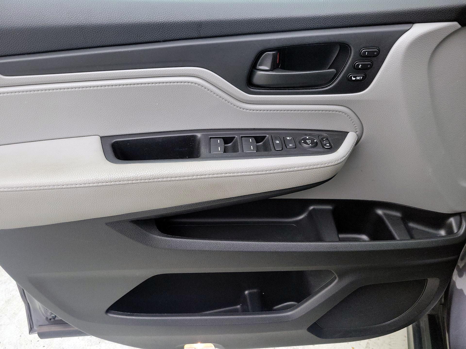 Thumbnail: 2020 Honda Odyssey - 12