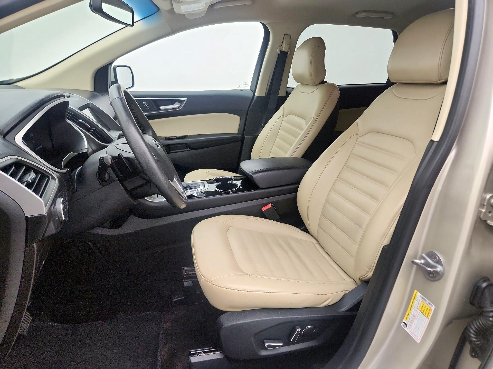 Thumbnail: 2017 Ford Edge - 11