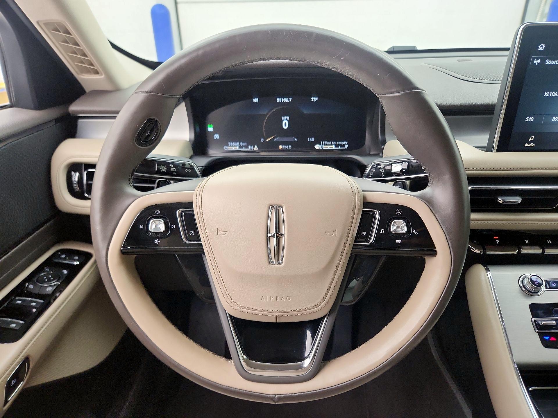 Thumbnail: 2020 Lincoln Aviator - 10