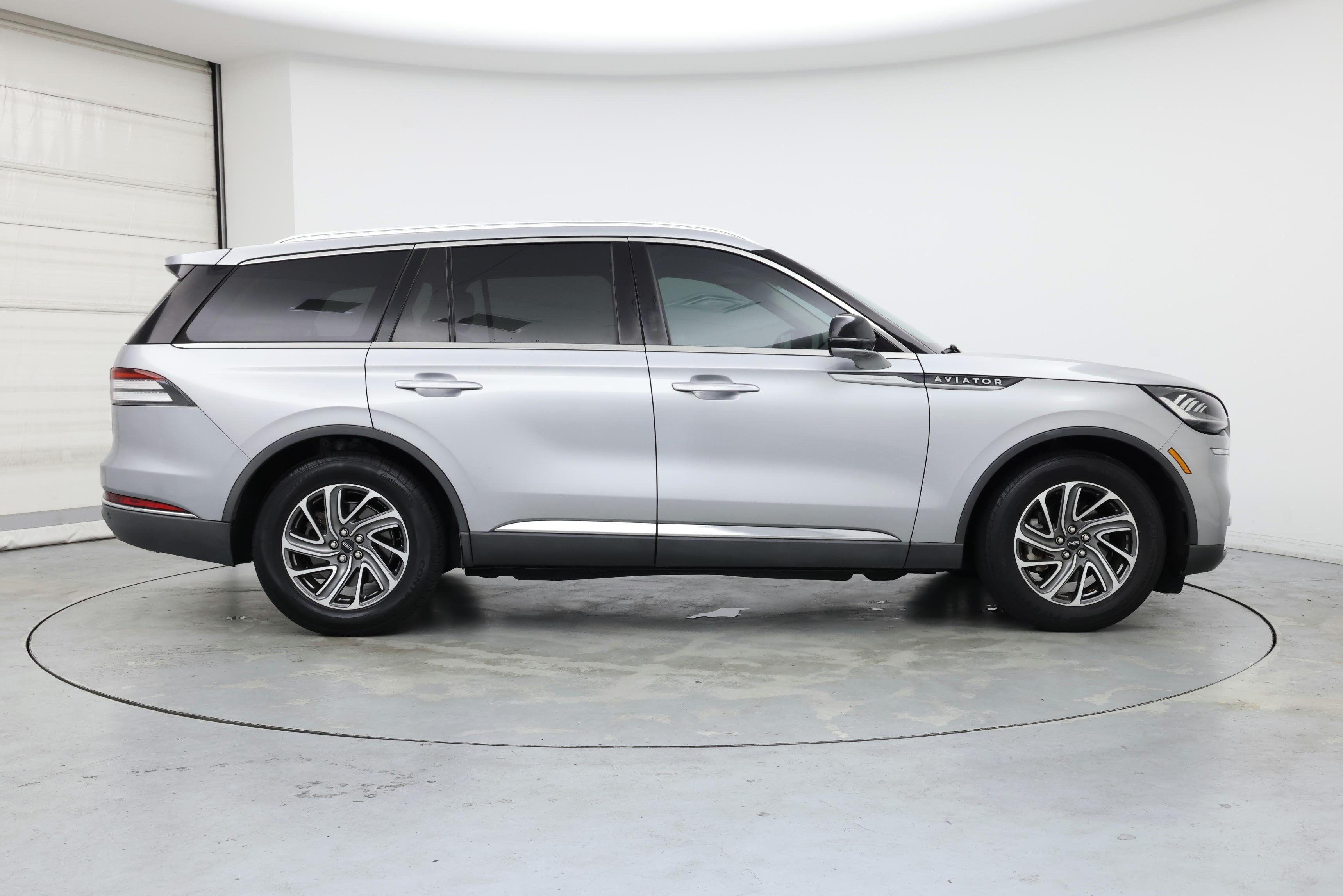 Thumbnail: 2020 Lincoln Aviator - 7