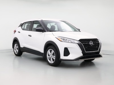 White 2024 Nissan Kicks S