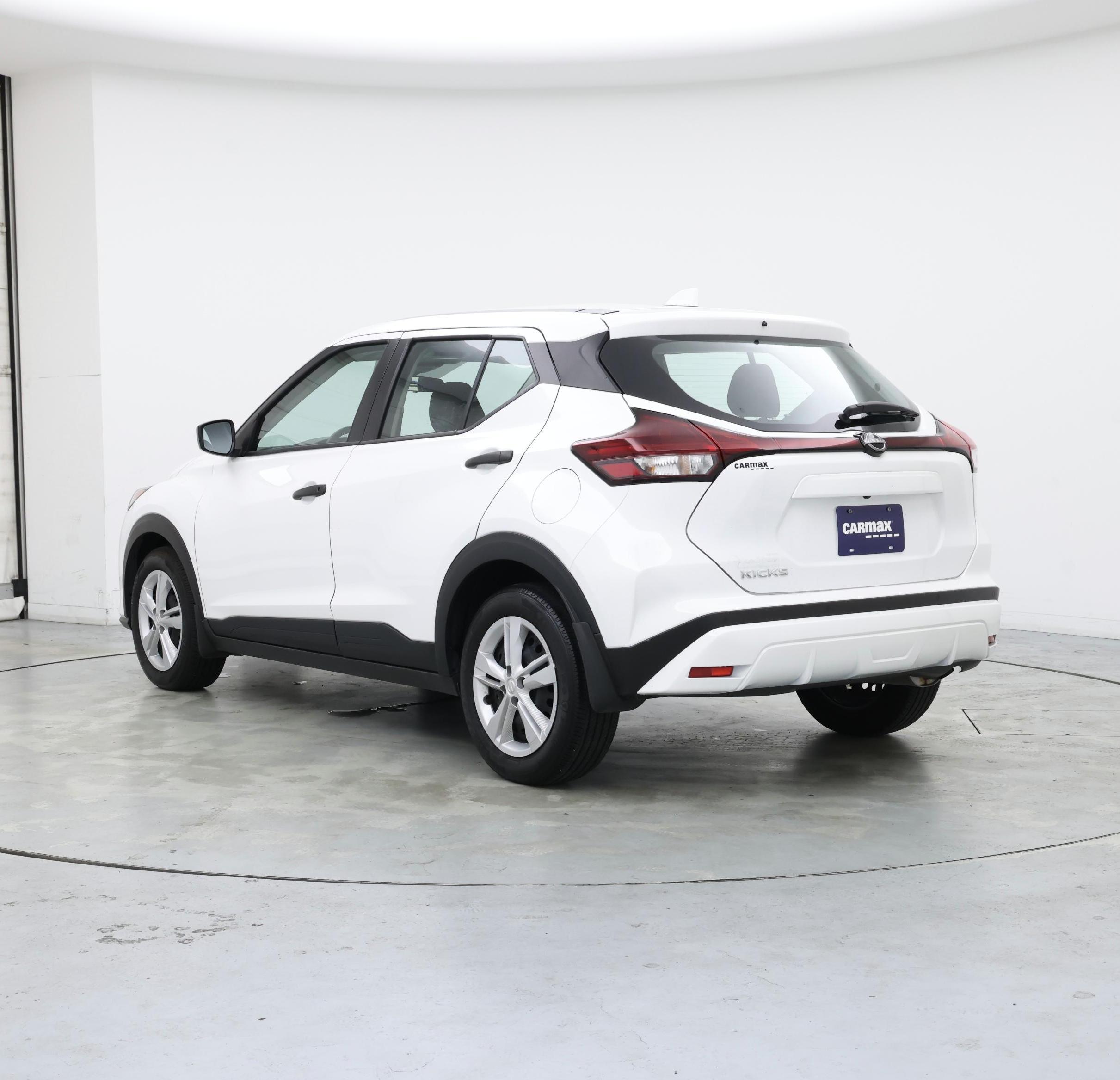 Thumbnail: 2024 Nissan Kicks - 2