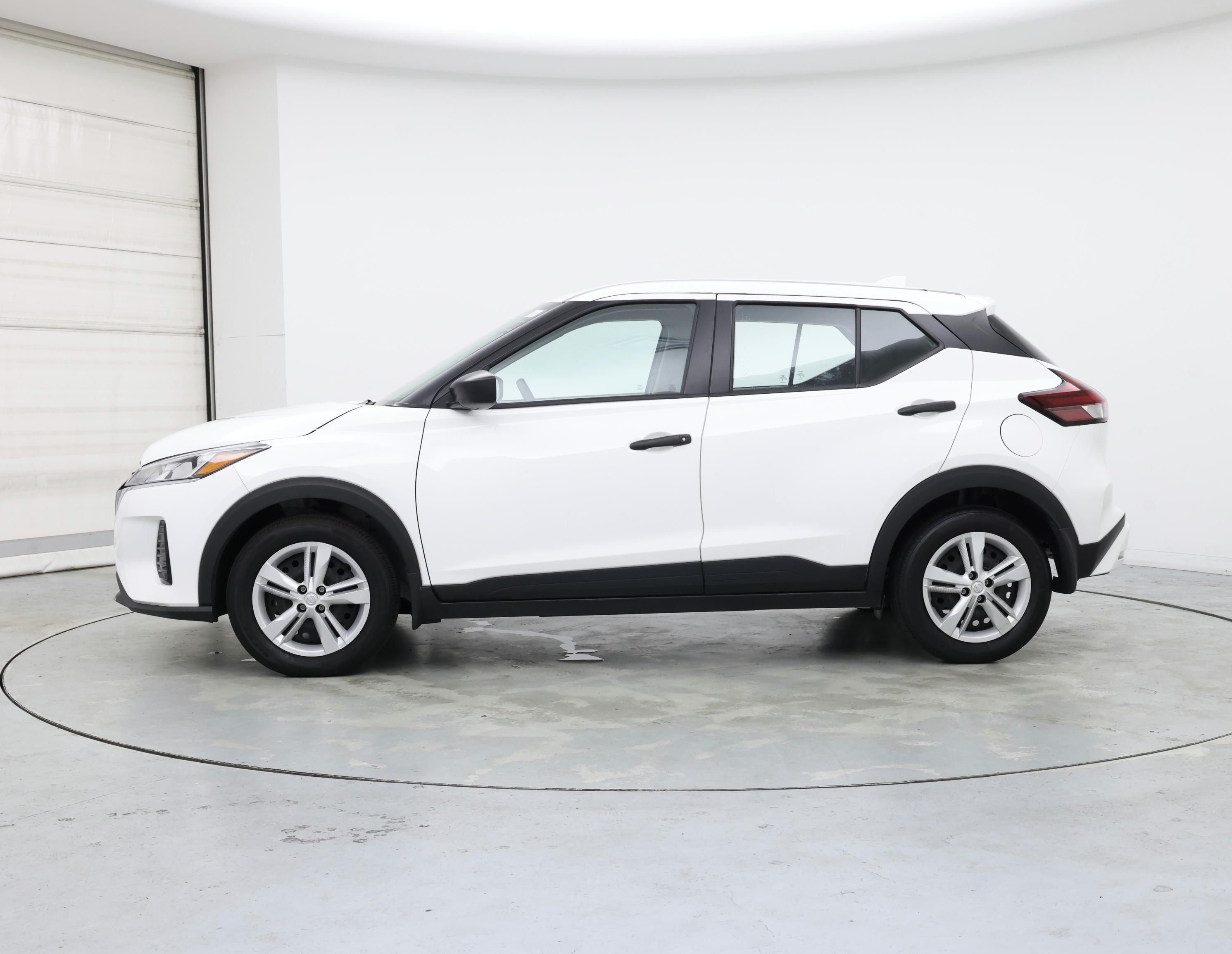 Thumbnail: 2024 Nissan Kicks - 3