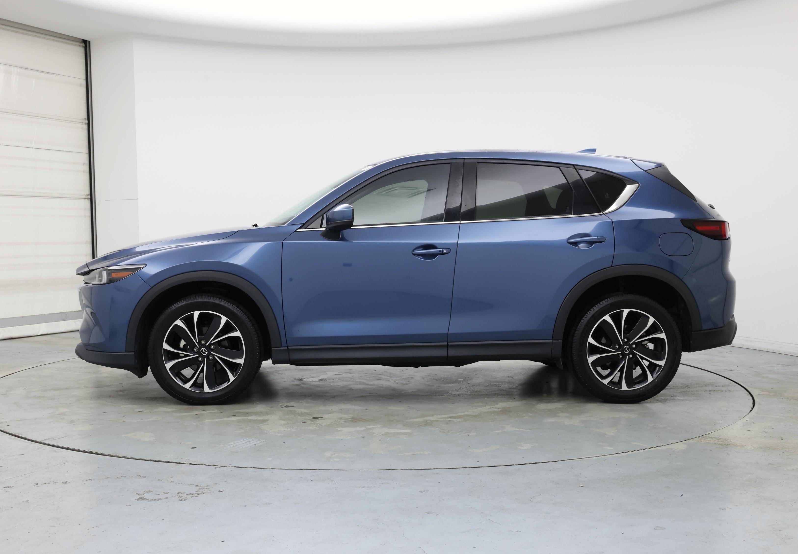 Thumbnail: 2022 Mazda CX-5 - 3