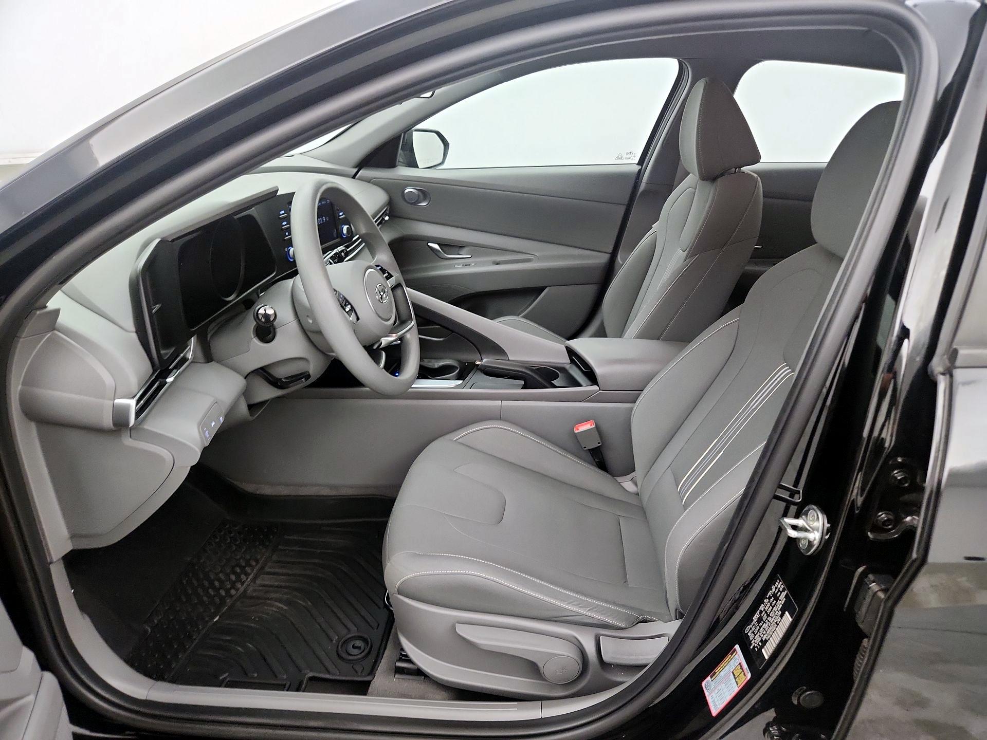 Thumbnail: 2023 Hyundai Elantra - 11