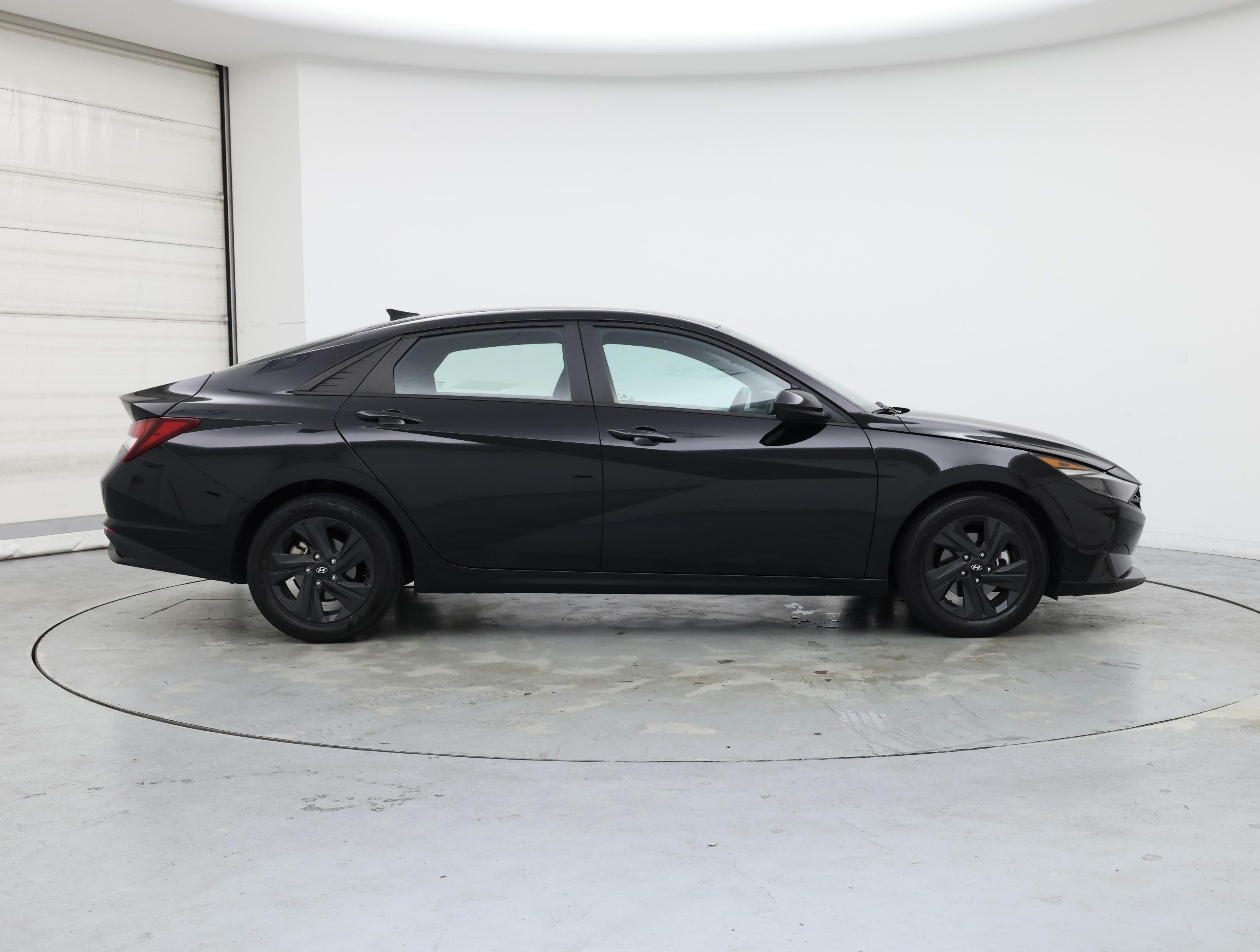 Thumbnail: 2023 Hyundai Elantra - 7