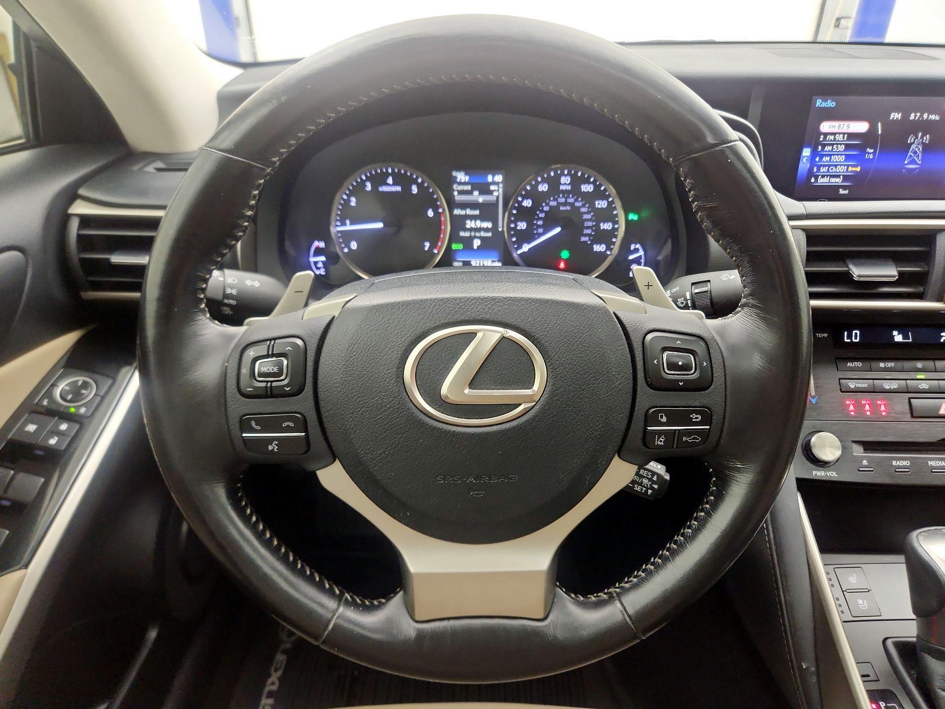 Thumbnail: 2017 Lexus IS - 10