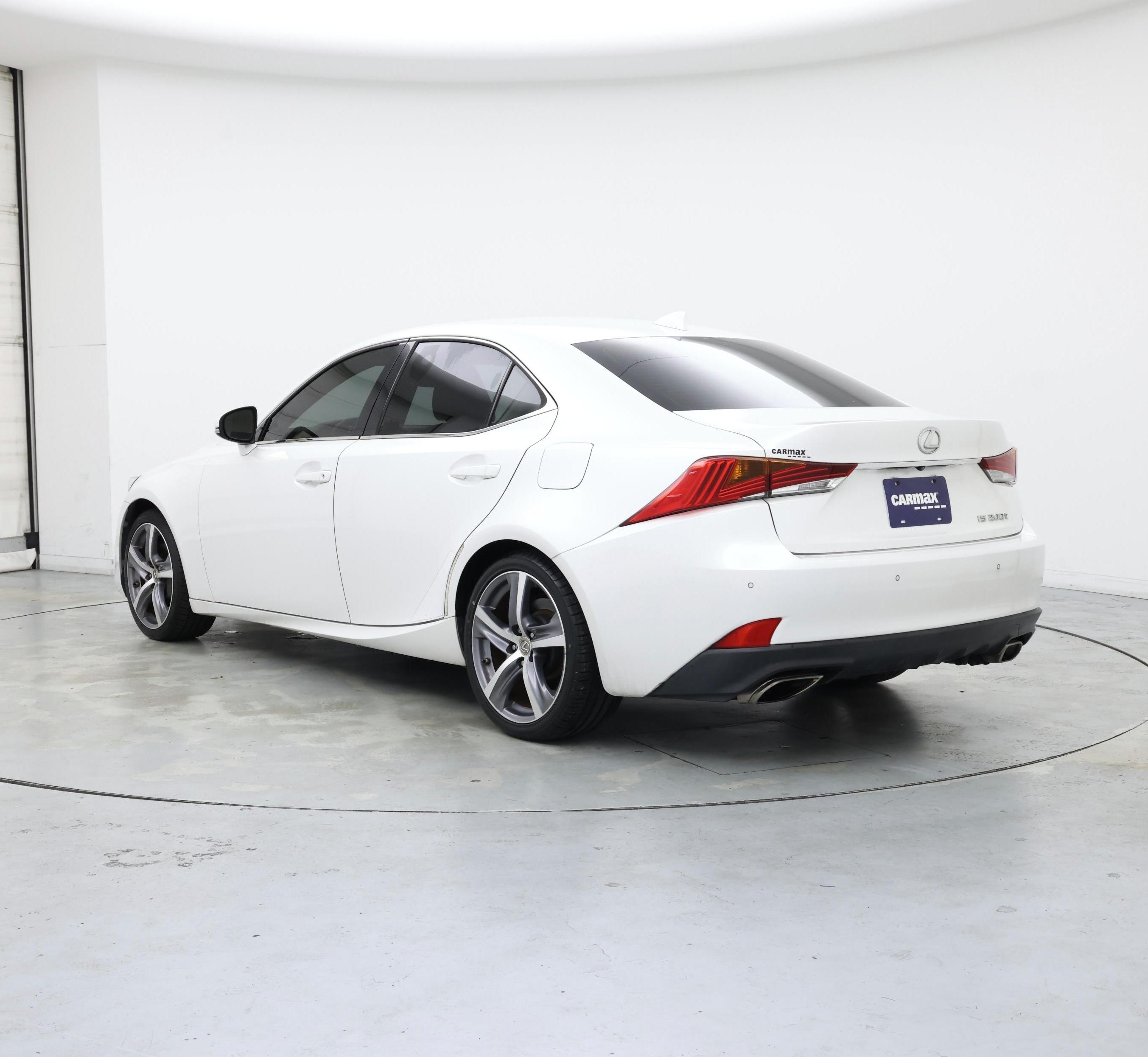Thumbnail: 2017 Lexus IS - 2