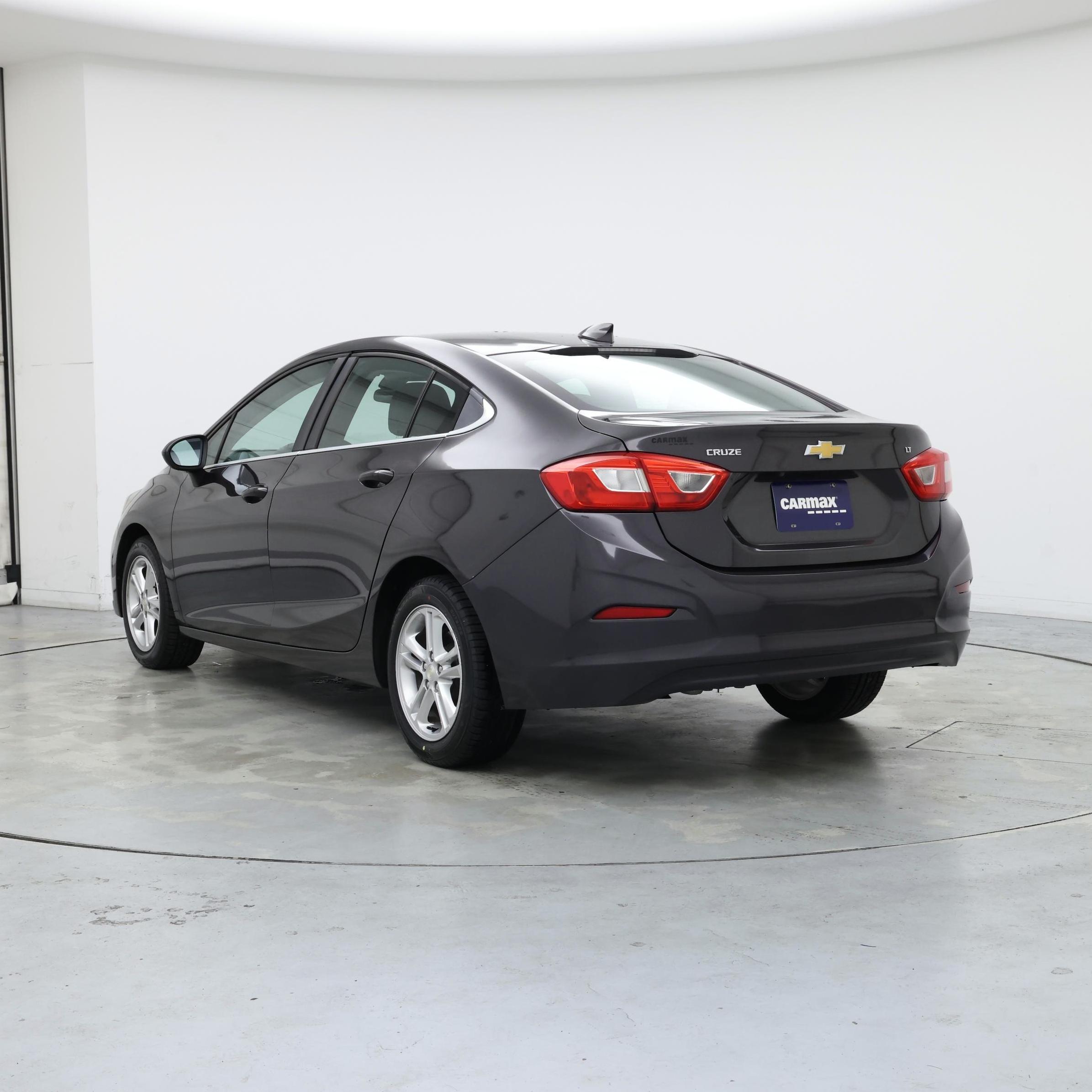 Thumbnail: 2017 Chevrolet Cruze - 2