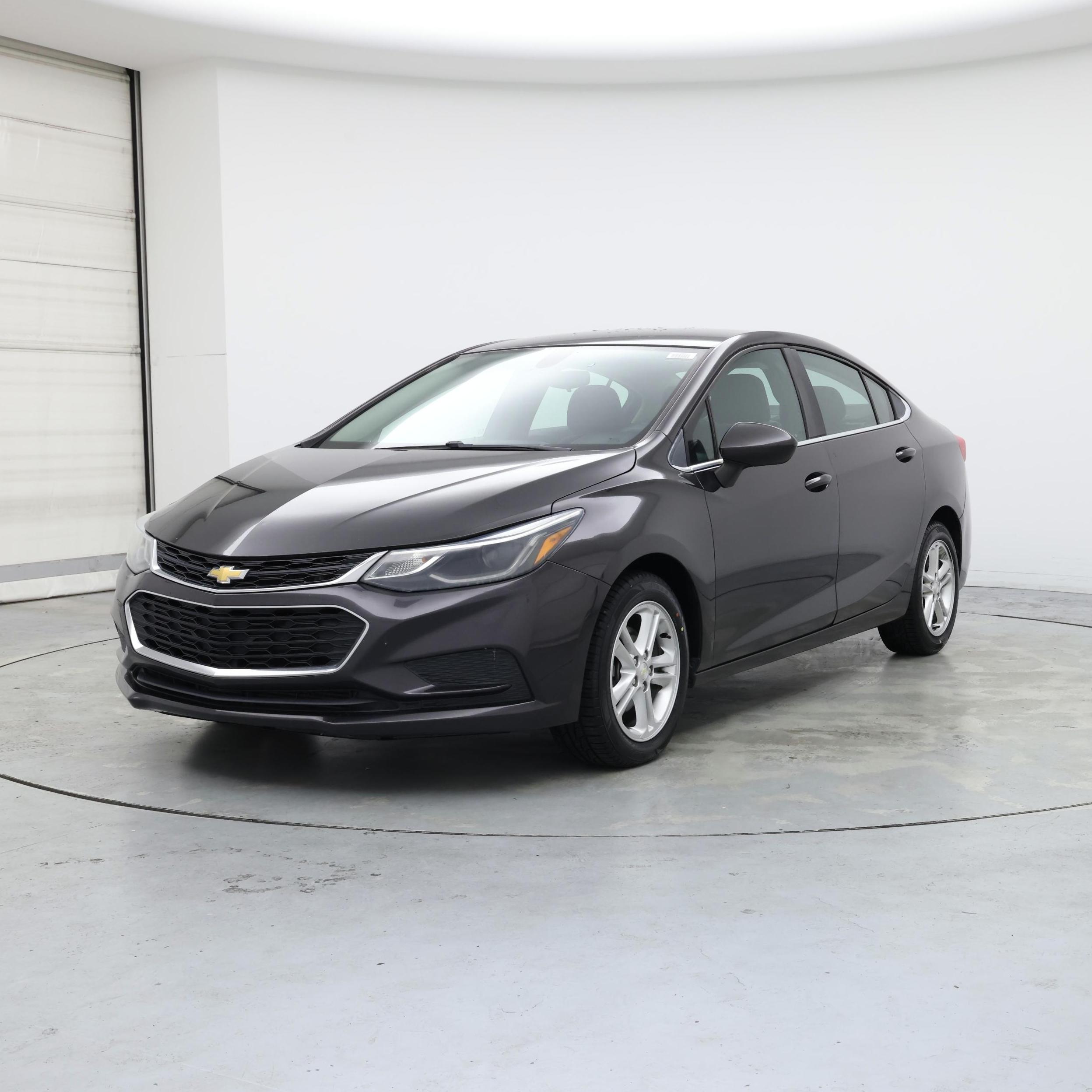 Thumbnail: 2017 Chevrolet Cruze - 4