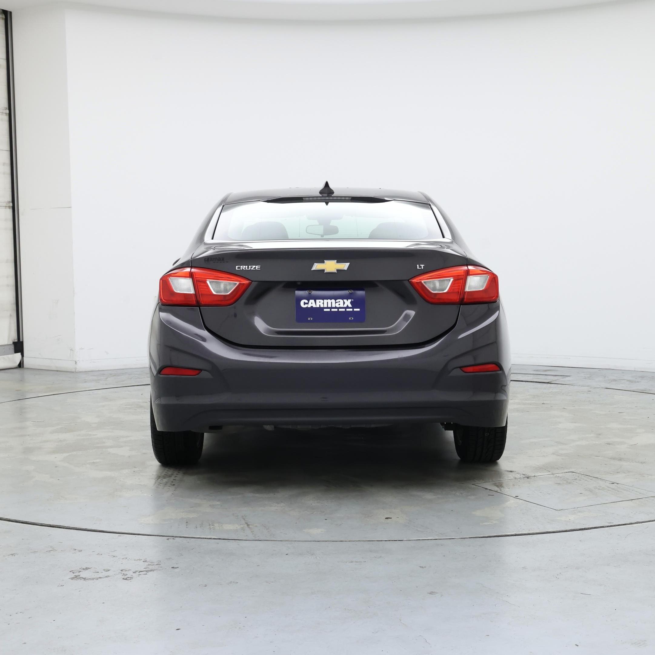 Thumbnail: 2017 Chevrolet Cruze - 6
